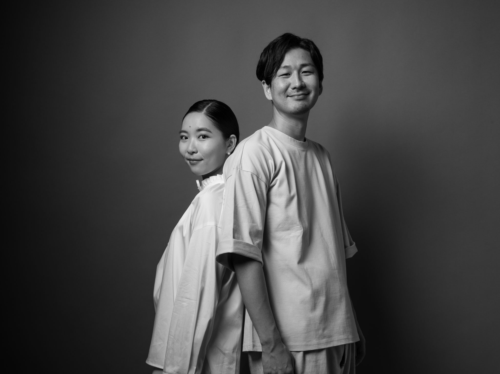 おしゃれなモノクロ 家族写真 東京 表参道の写真館 サクラスタジオ フォトグラフィー