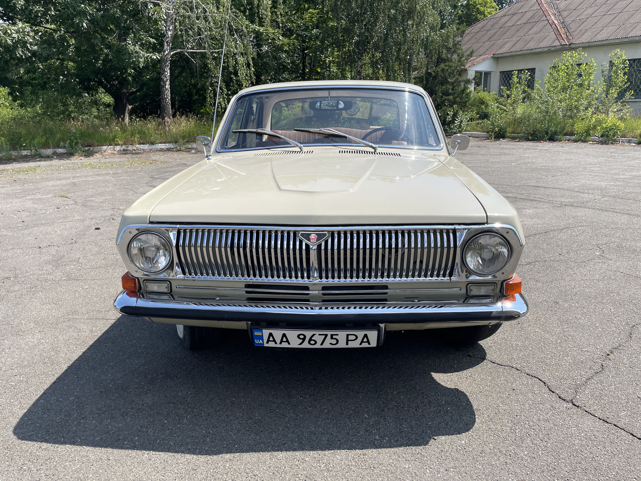 Gaz-24 Wolga, Baujahr 1975. Voll original, perfekte Zustand. Gaz-24 Volga, built in 1975. Fully original, perfect condition. Газ-24 Волга,1975 год. Полный оригинал, идеальная сохранность.