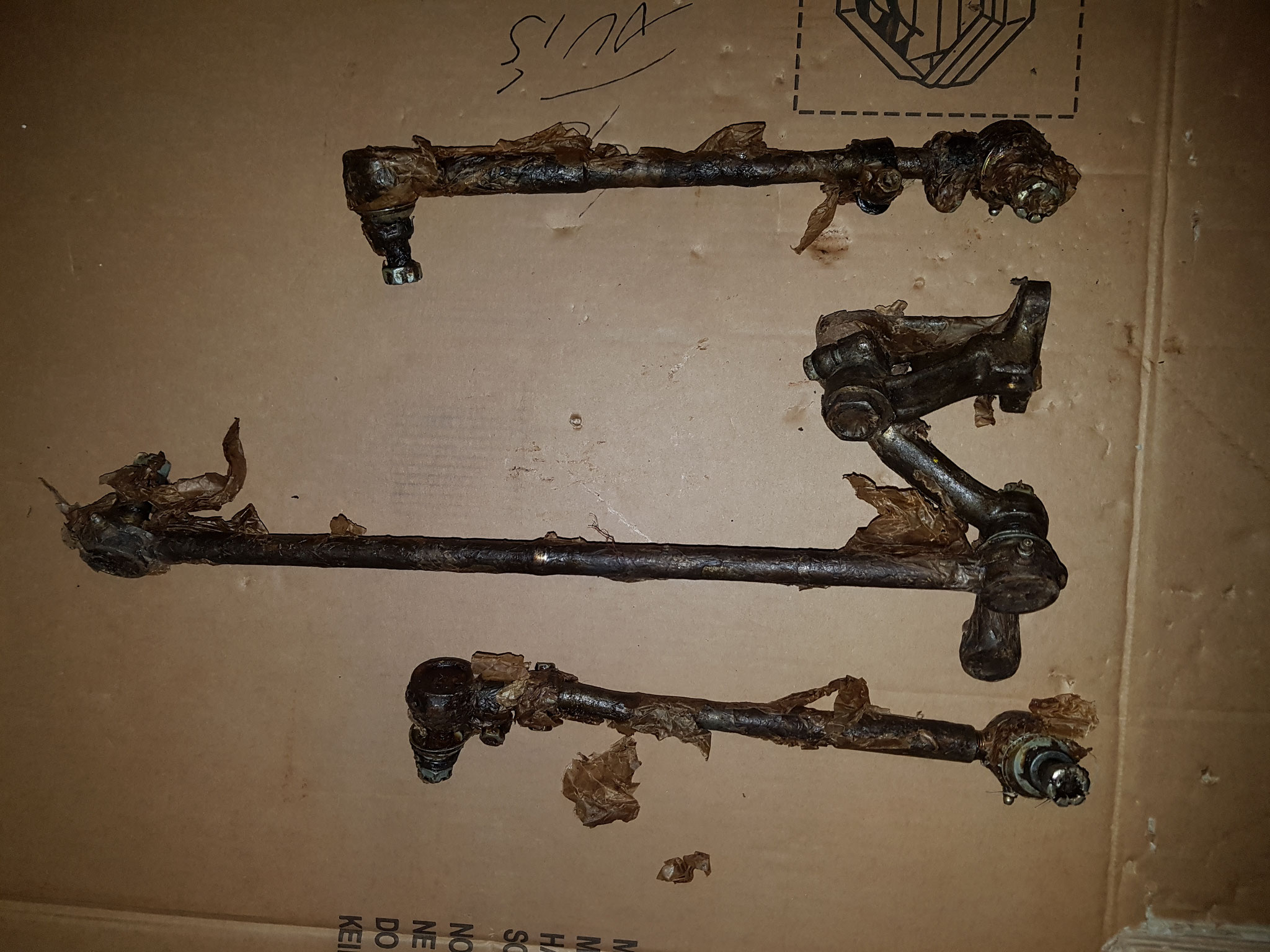 ВК-21-3003005-Б  Lenkgestänge komplett GAZ 21 Wolga.    Steering linkage GAS M21 Volga.  Рулевая трапеция (Рулевые тяги) комплект ГАЗ-21 Волга.