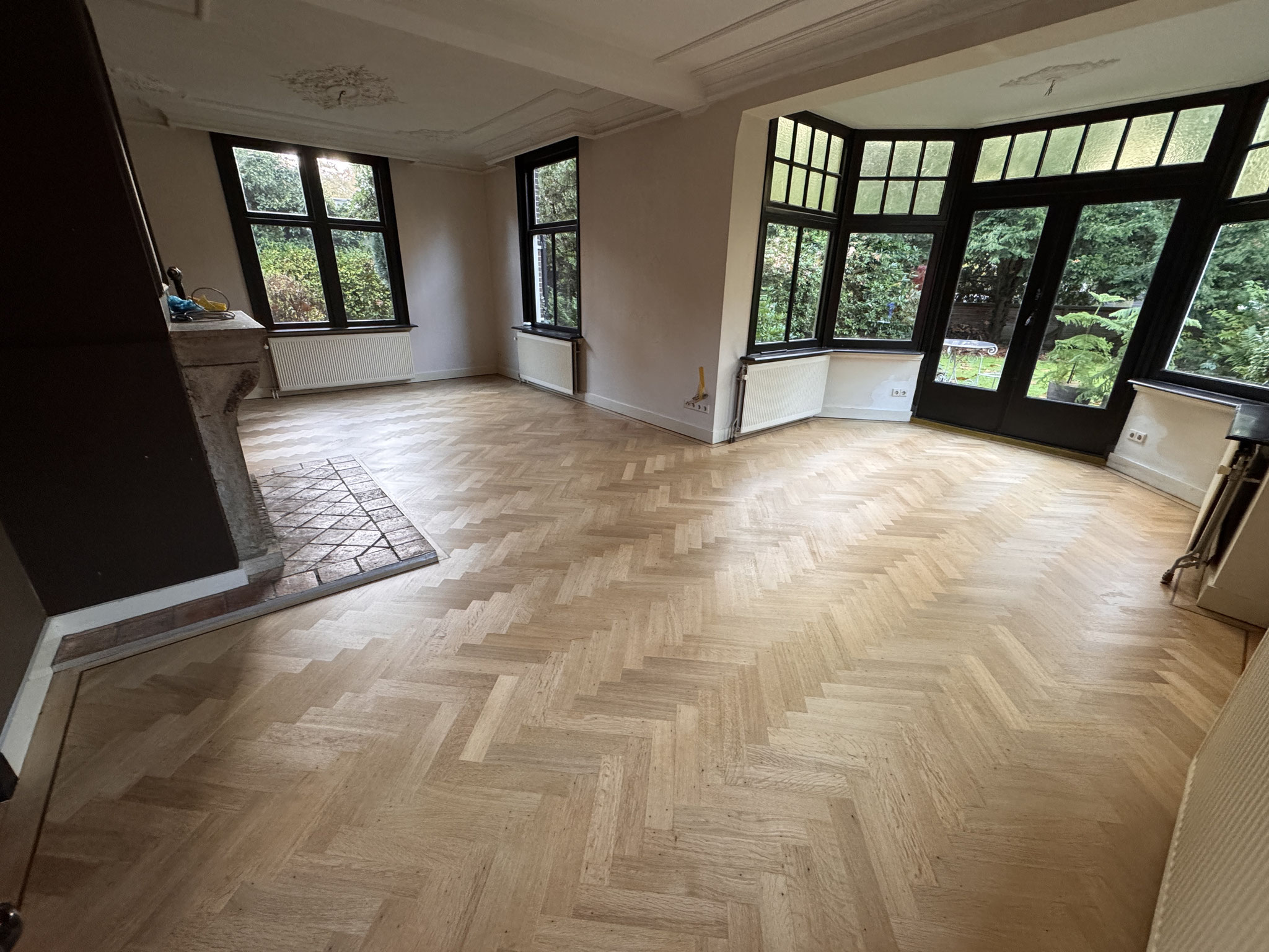 Oude eiken vloer gelakt extra Matt in Lage Vuursche 