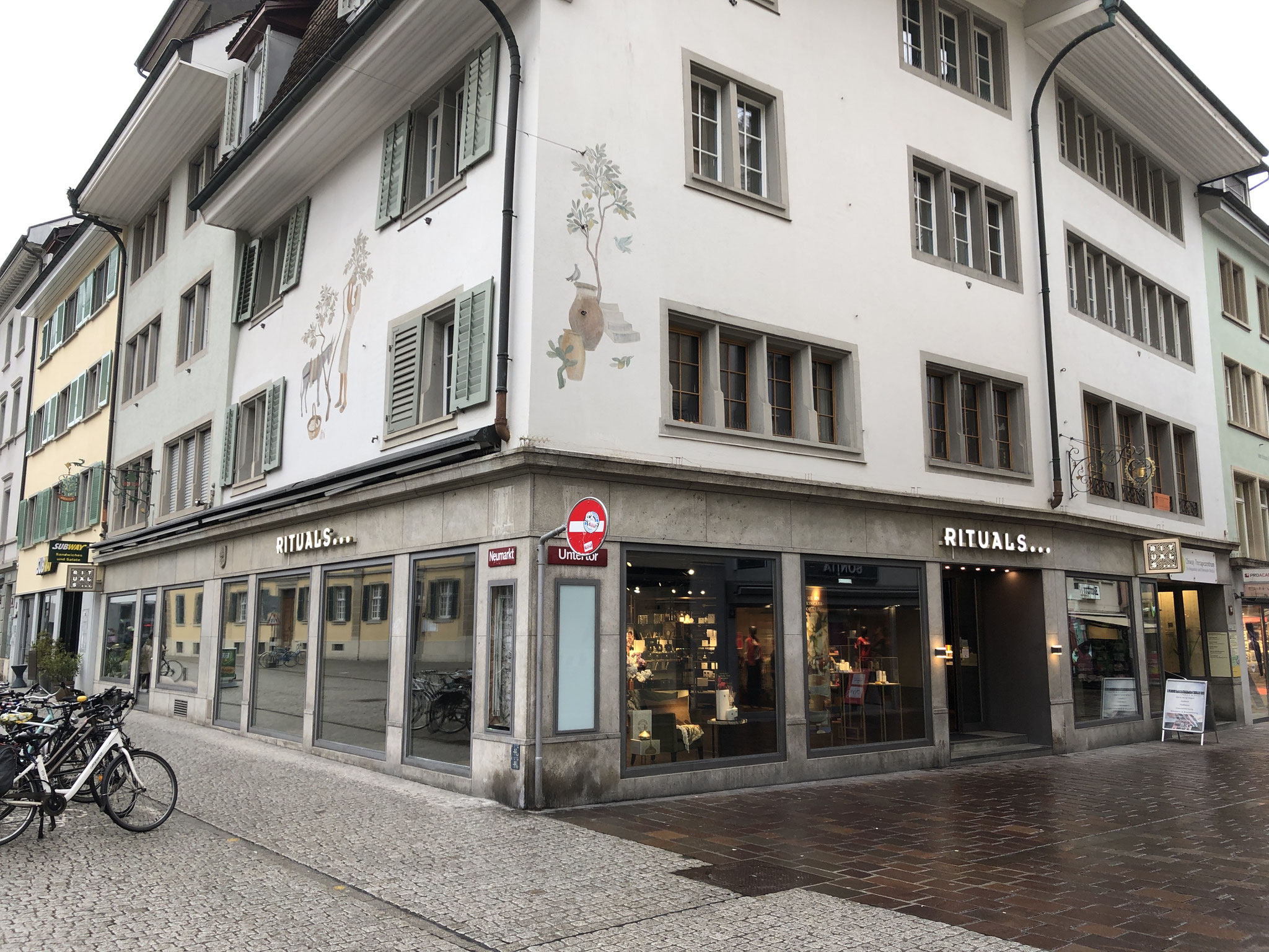 Massage- und Komplementärtherapie-Praxis im Herzen von Winterthur – EMR/ASCA-anerkannt, rollstuhlgängig, ruhige Atmosphäre