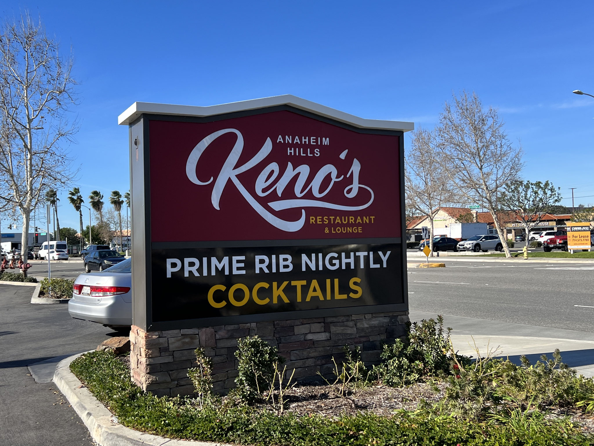 Retail Signs in Southern California