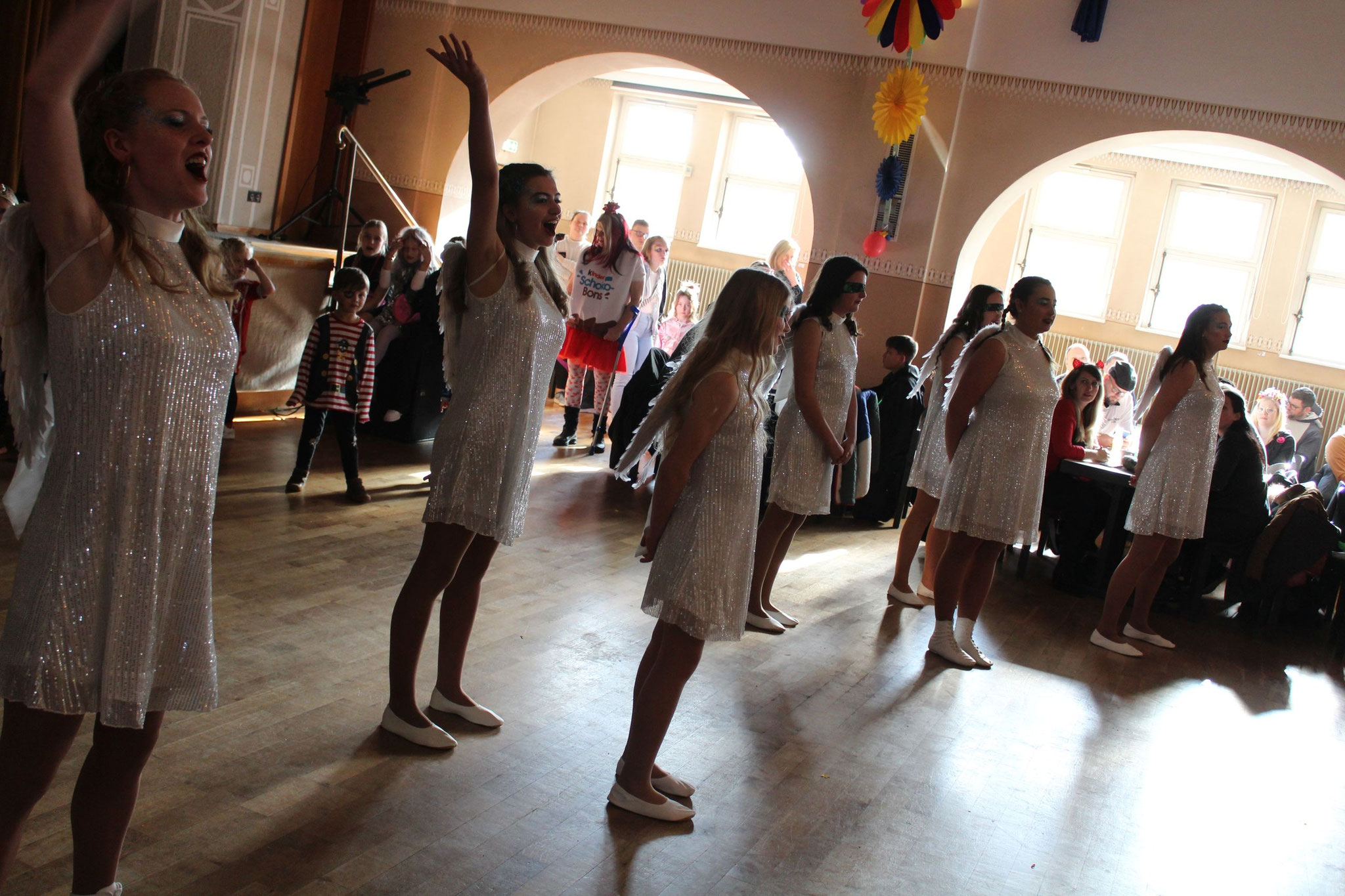 die Liebesengel-Dance-Crew