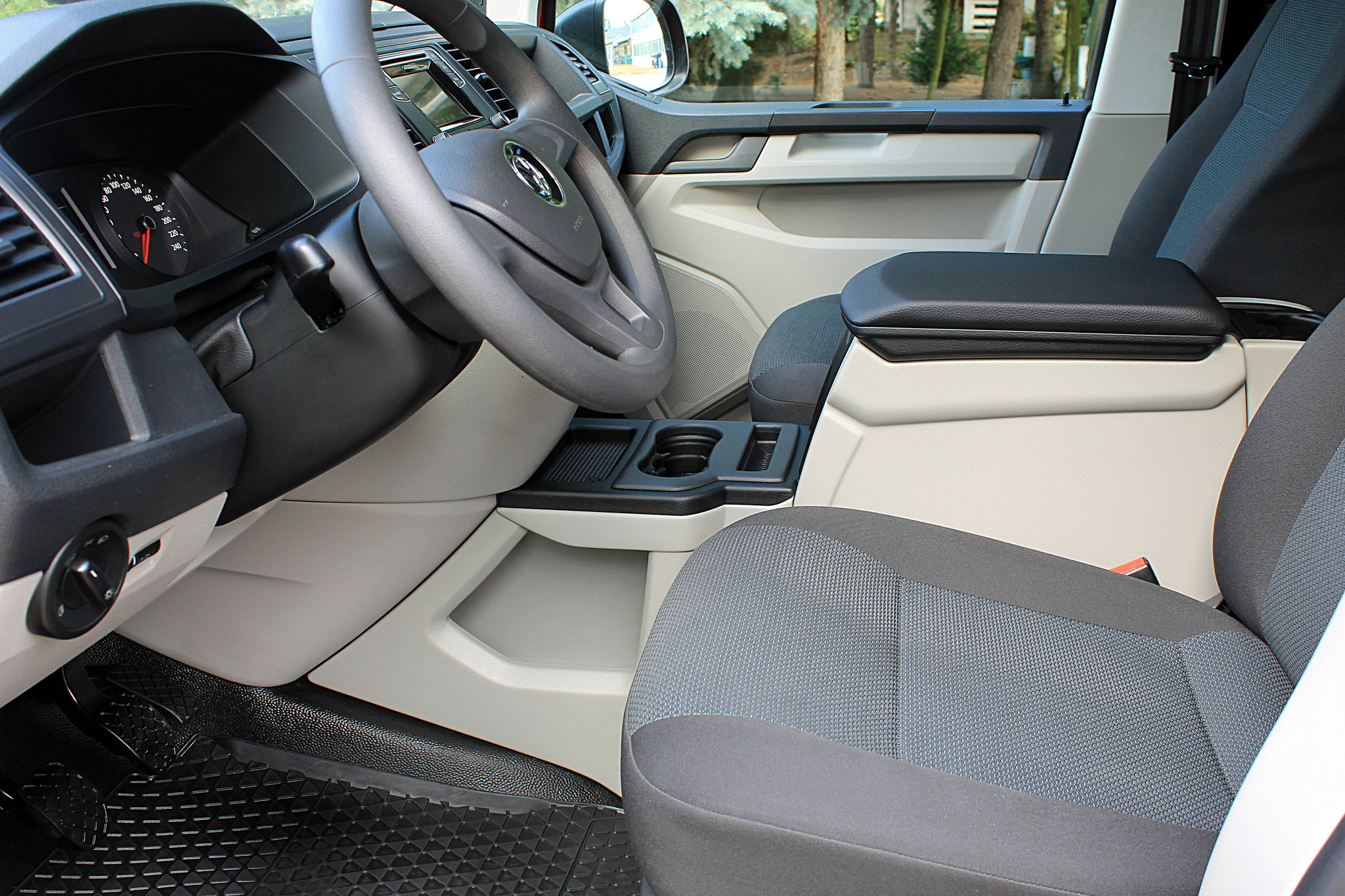 T6 Mittelkonsole Komfort - VW T5/6 thefrok  Custom car interior, Car  console, Vw multivan