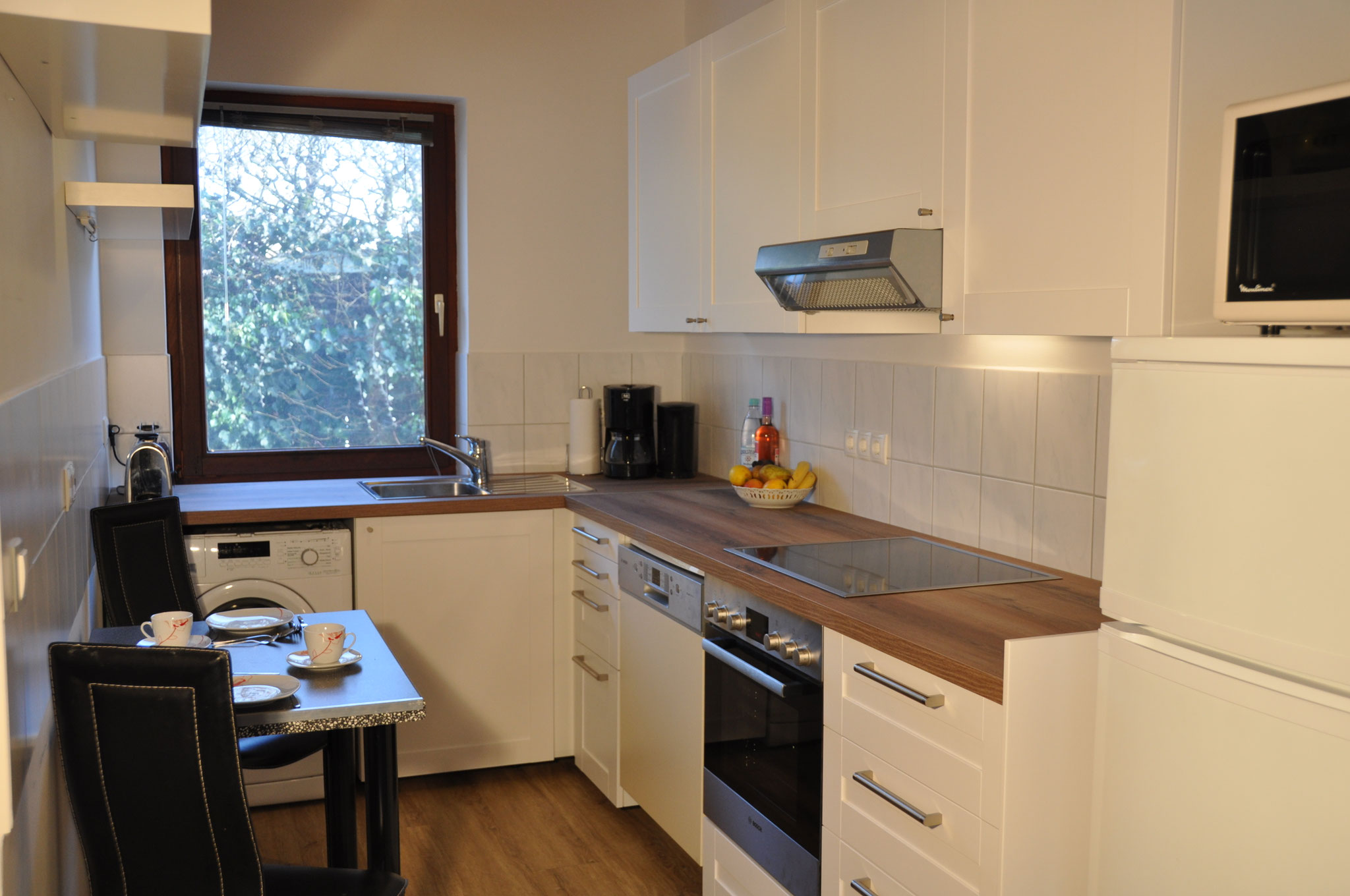 Kleine Kuche Mit Waschmaschine Und Geschirrspuler – Caseconrad.com