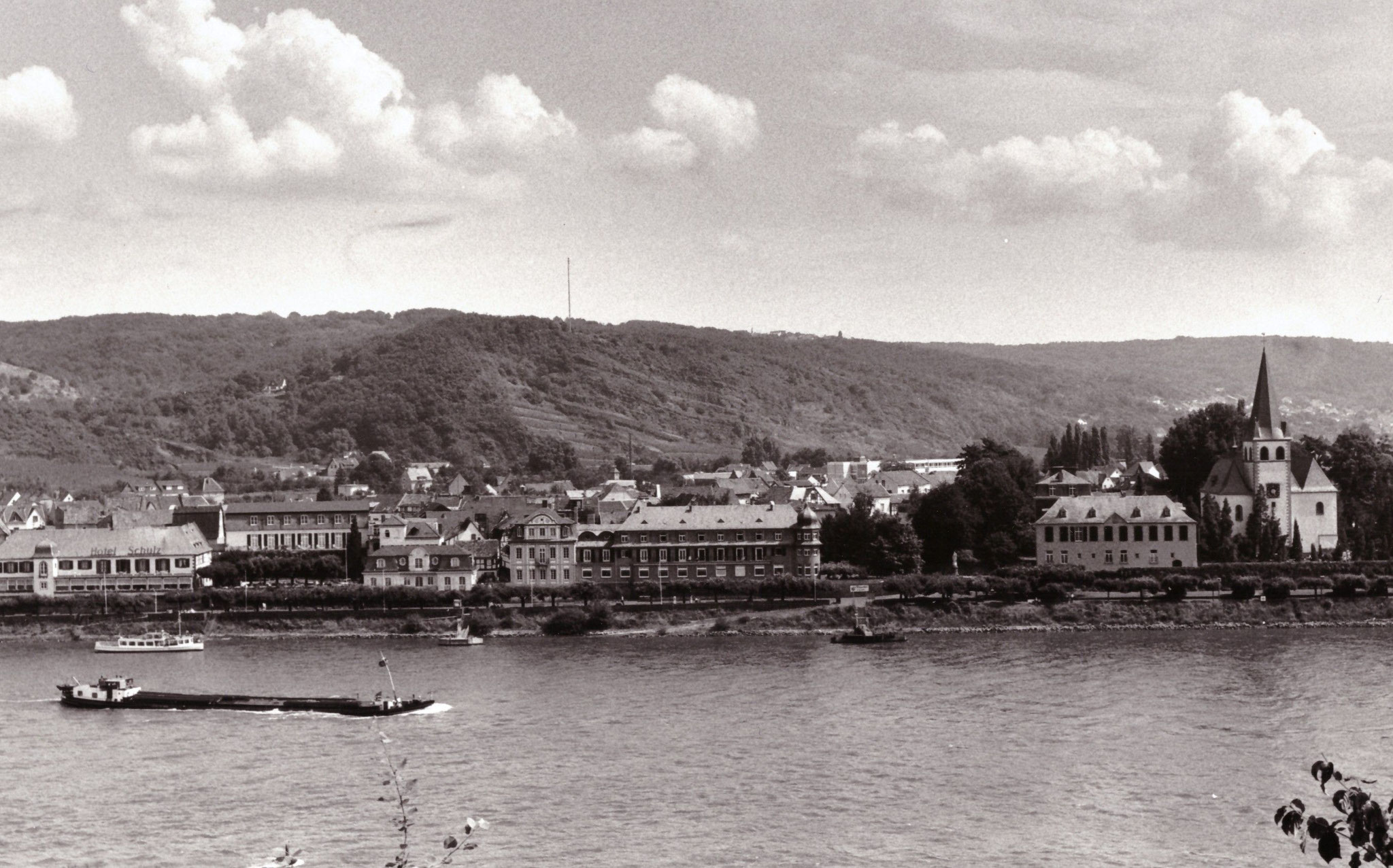 Hotel Schulz (Rheinansicht) - 1985
