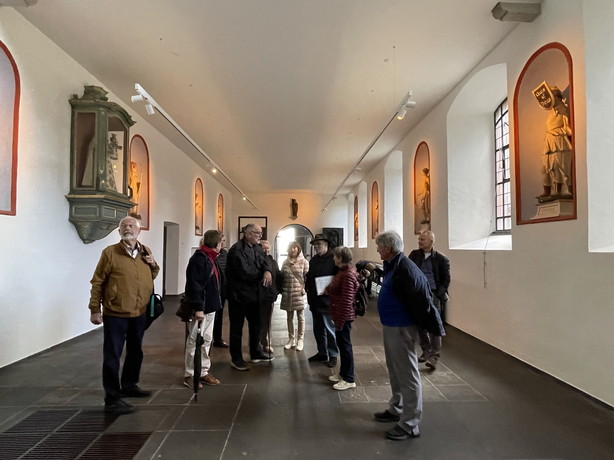 Abteikirche St. Nikolaus - Barocke Vorhalle