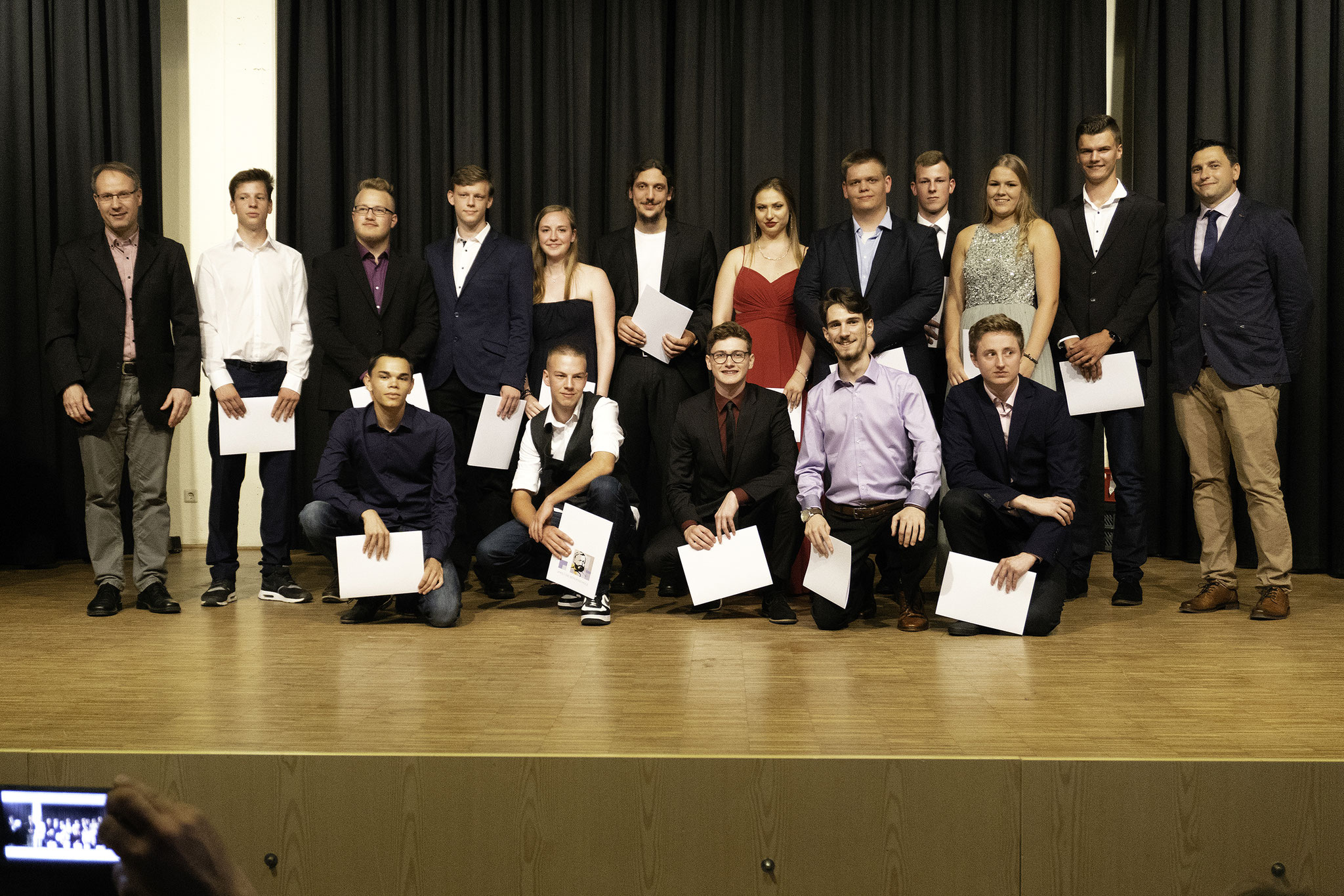 Abiturientinnen und Abiturienten der Johann-Philipp-Reis-Schule 2018 ...