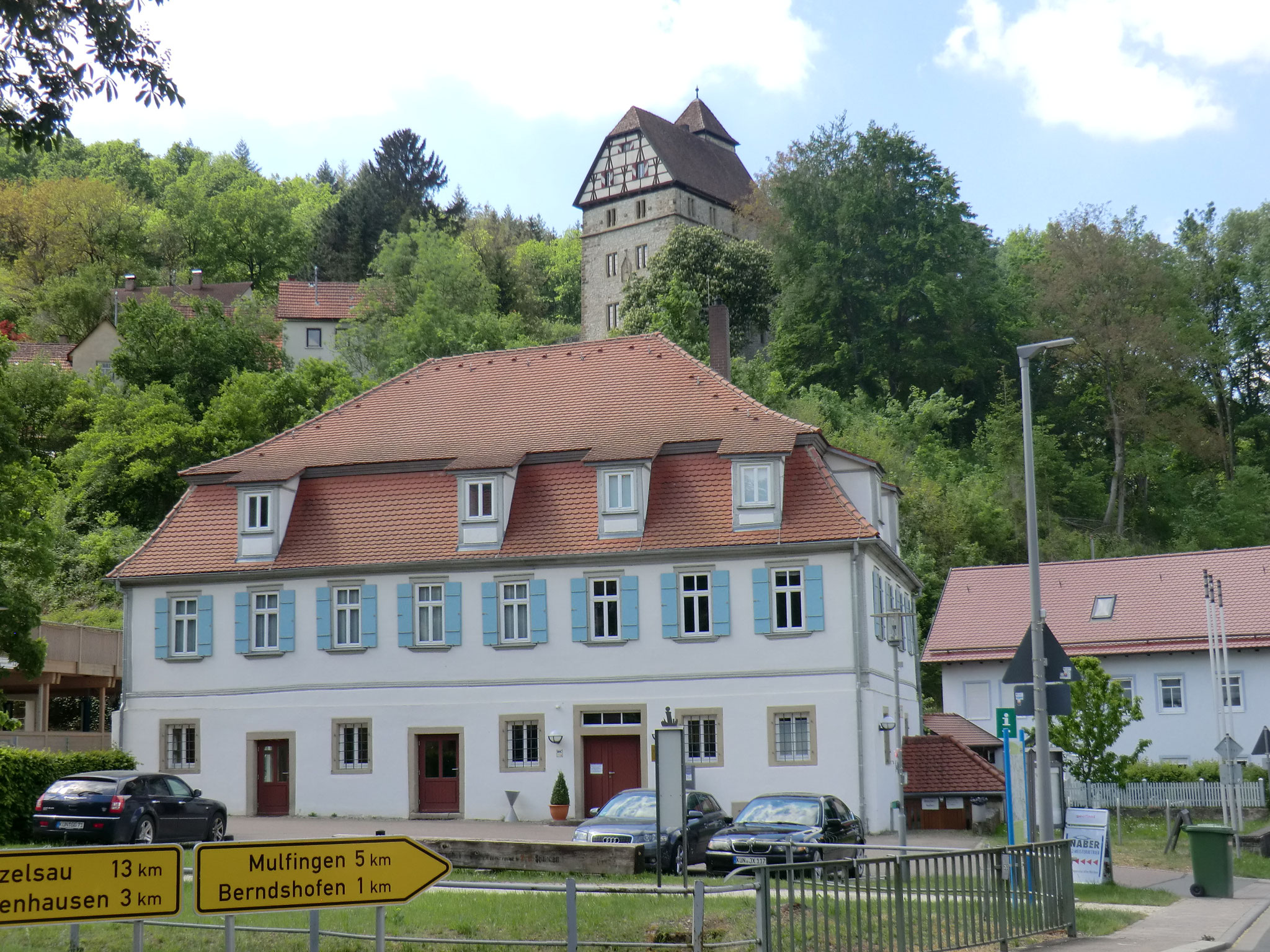 Herrenhaus mit Burg