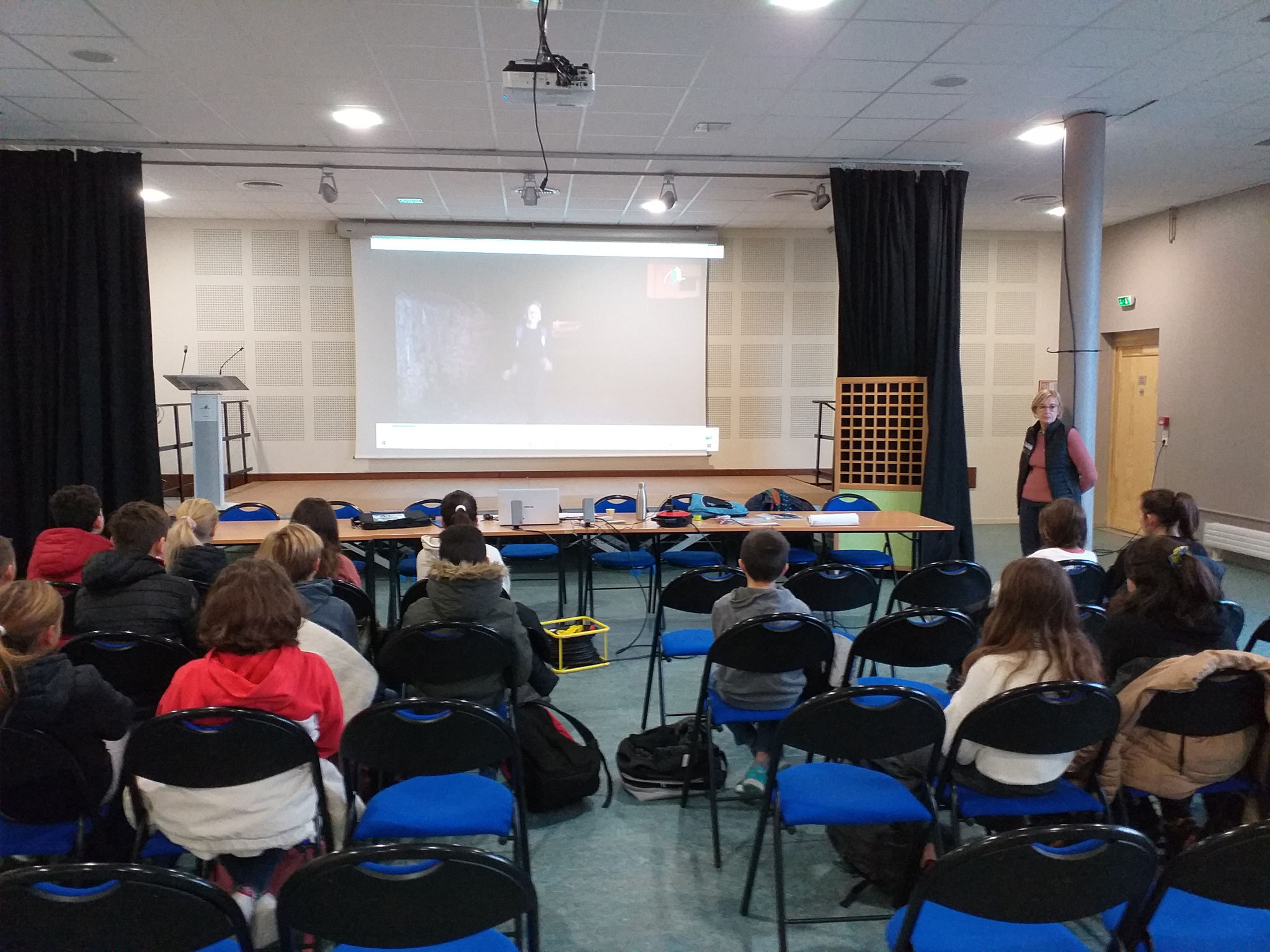 BOULOGNE-SUR-MER COLLÈGE PIERRE DAUNOU LE 8 DÉCEMBRE 2022