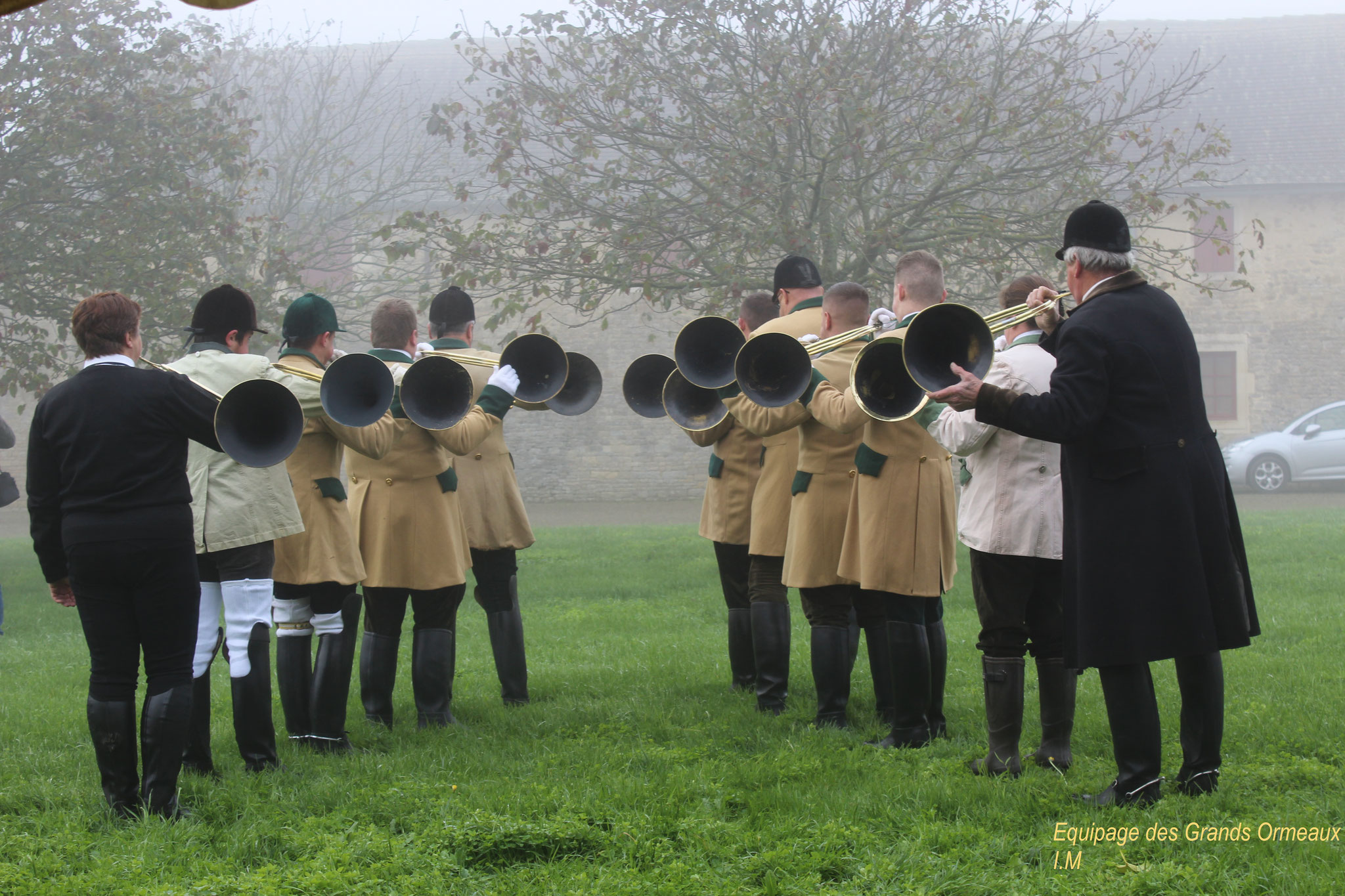 Trumpeters during Mass - Chateau Saveilles ©photo-owner