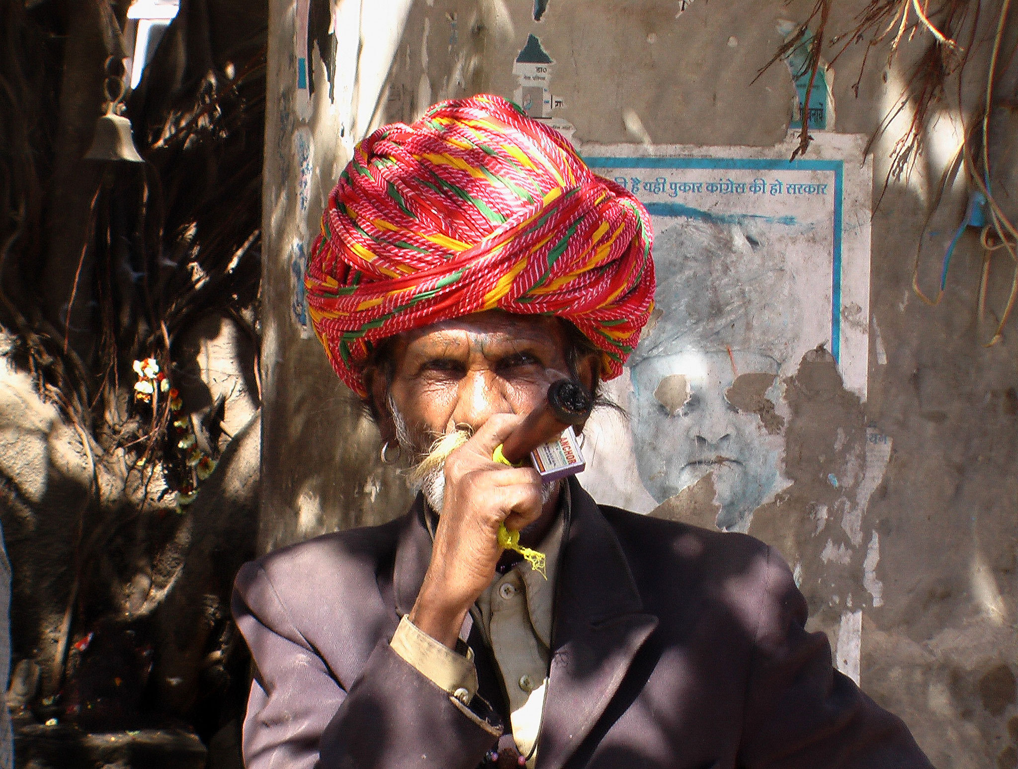 Le fumeur  de havane indien.