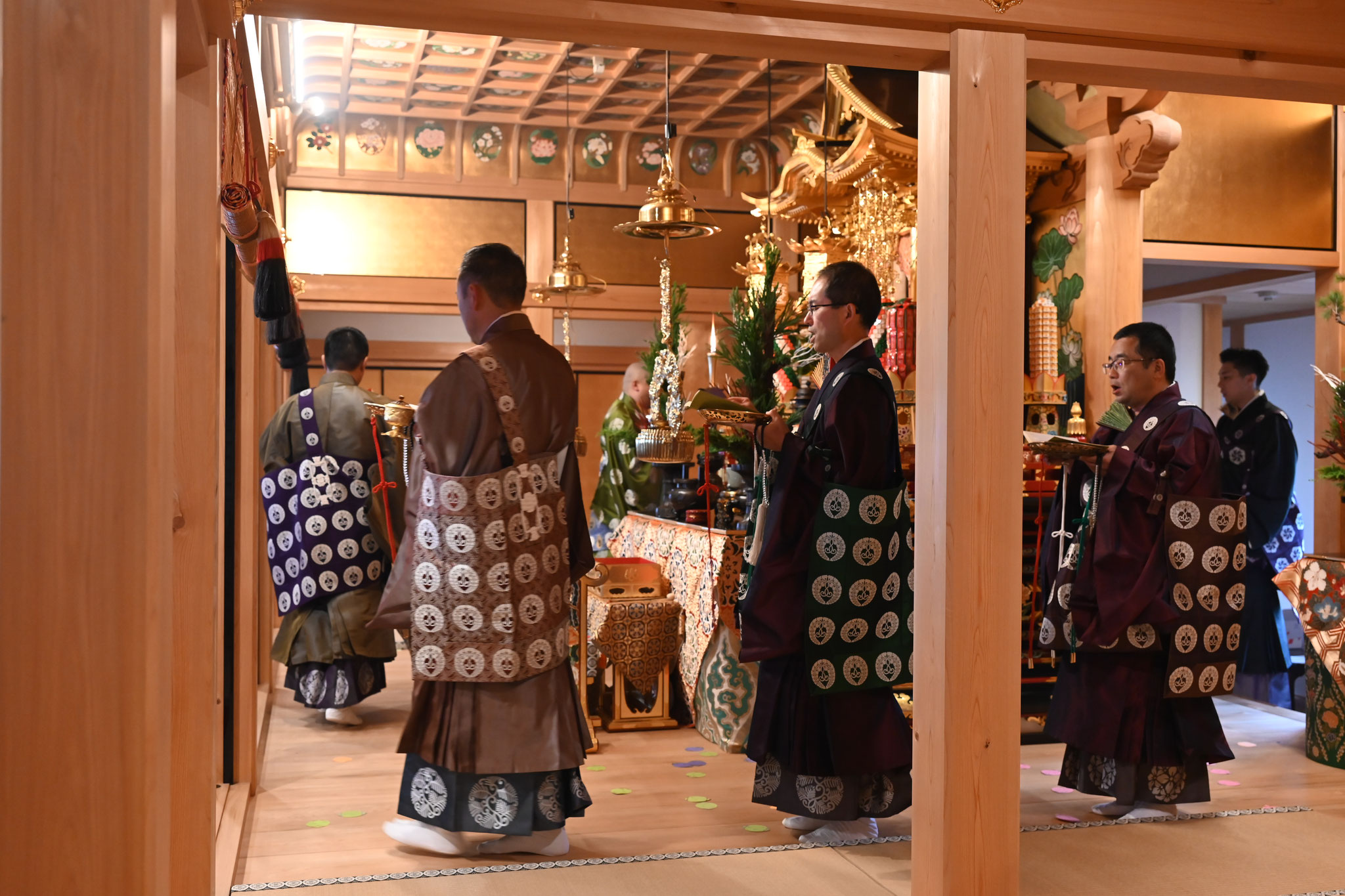 親鸞聖人御誕生850年・立教開宗800年 慶讃法要円成 - enitizan 親鸞聖人御誕生850年・立教開宗800年 慶讃法要円成 - enitizan
