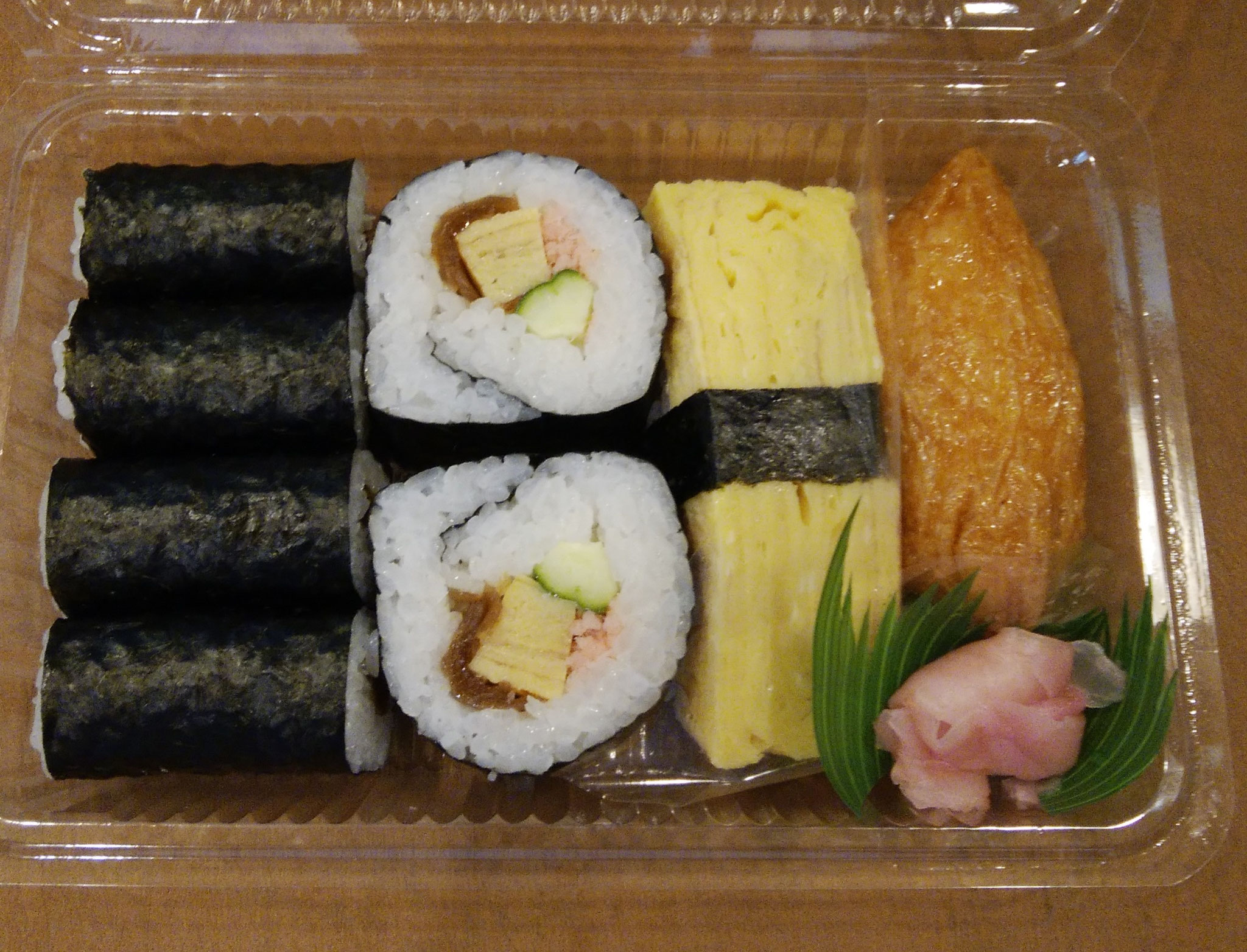 のり玉いなり寿司　550円（2人前より注文受付）