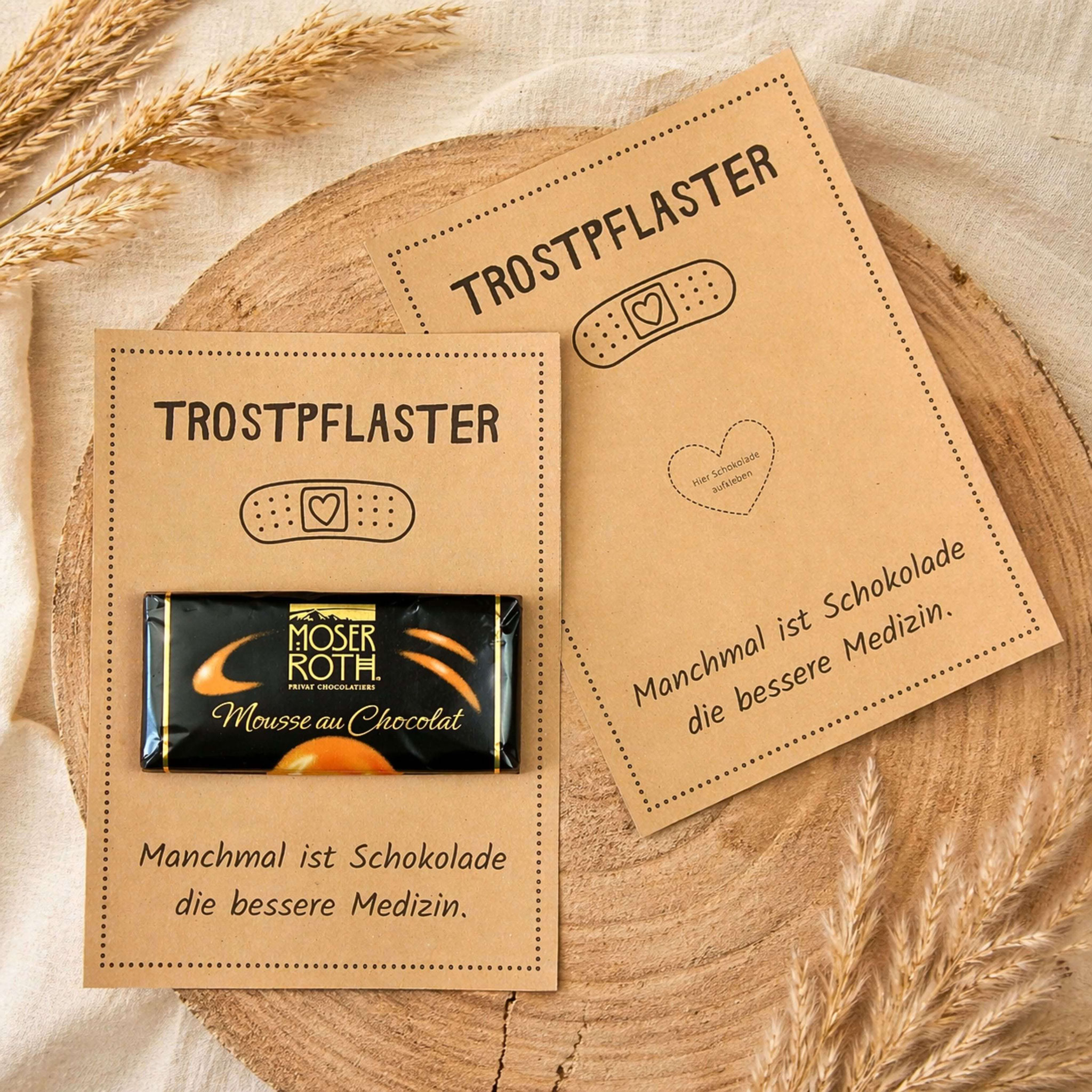 Zwei Trostpflaster‑Karten aus Kraftpapier, eine mit Schokolade, DIY‑Aufmunterungskarten zum Ausdrucken.