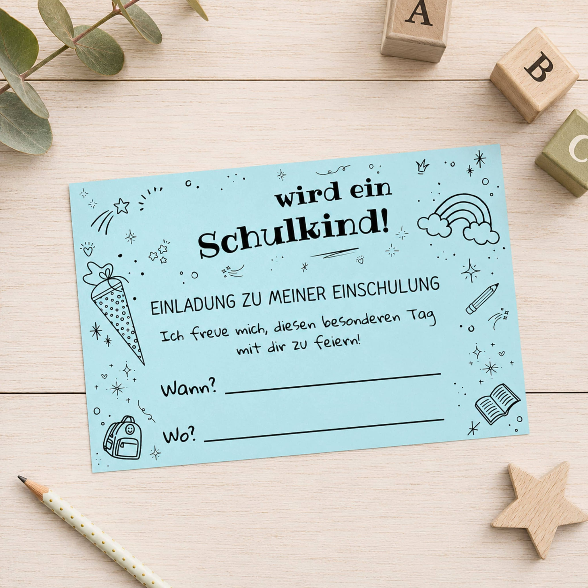 Blaue Einladungskarte zur Einschulung als PDF-Druckvorlage zum Ausfüllen, Ausdrucken und persönlichen Einladen.