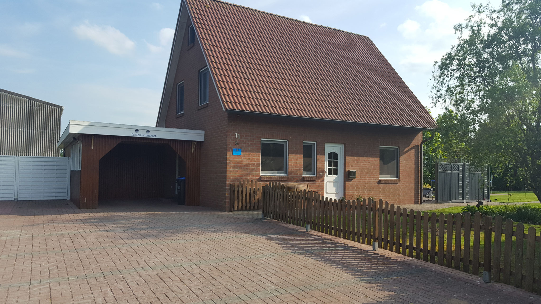 Auffahrt zum Haus