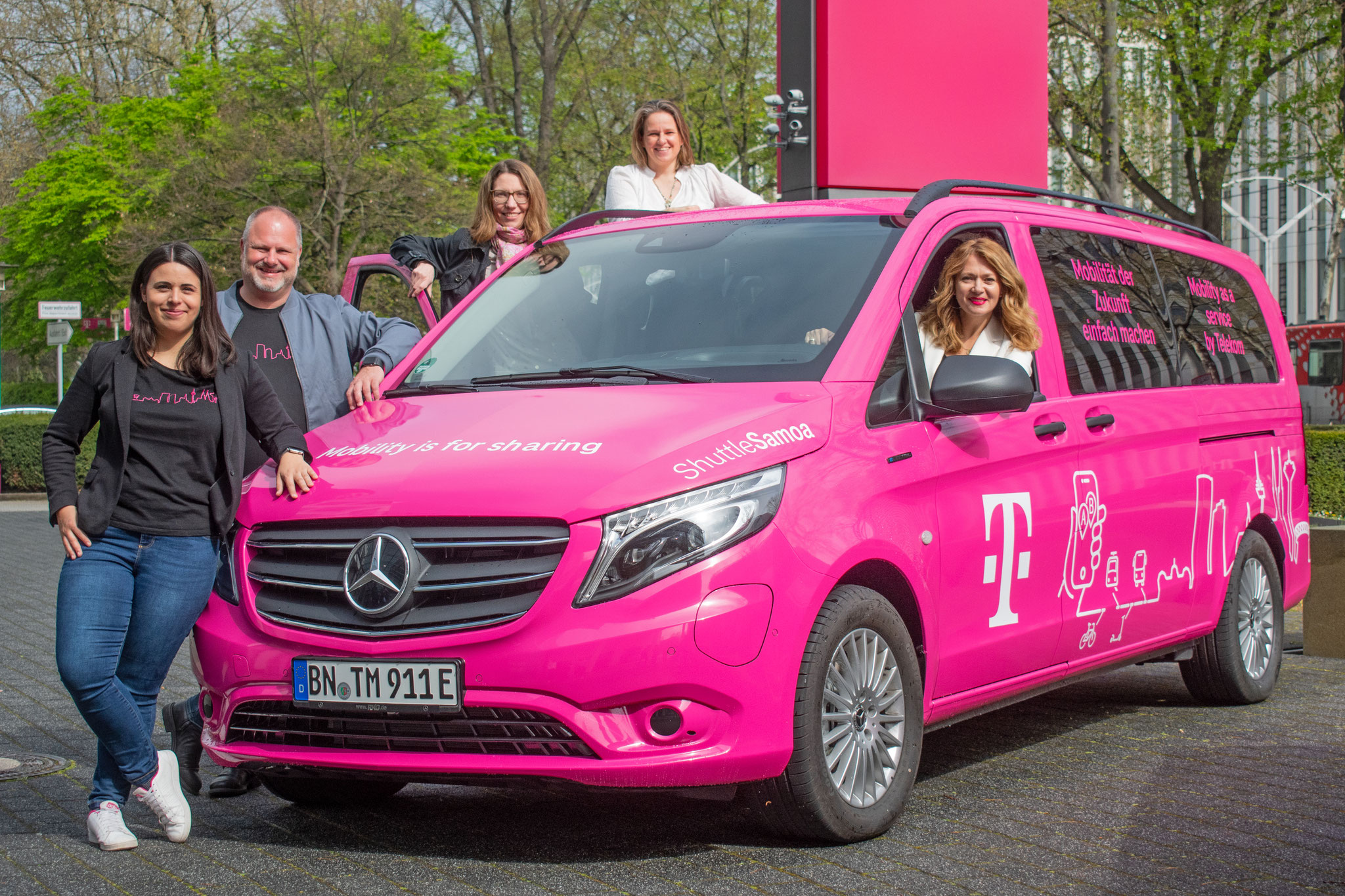 Neue E-Shuttles für Telekom Mobility Solutions