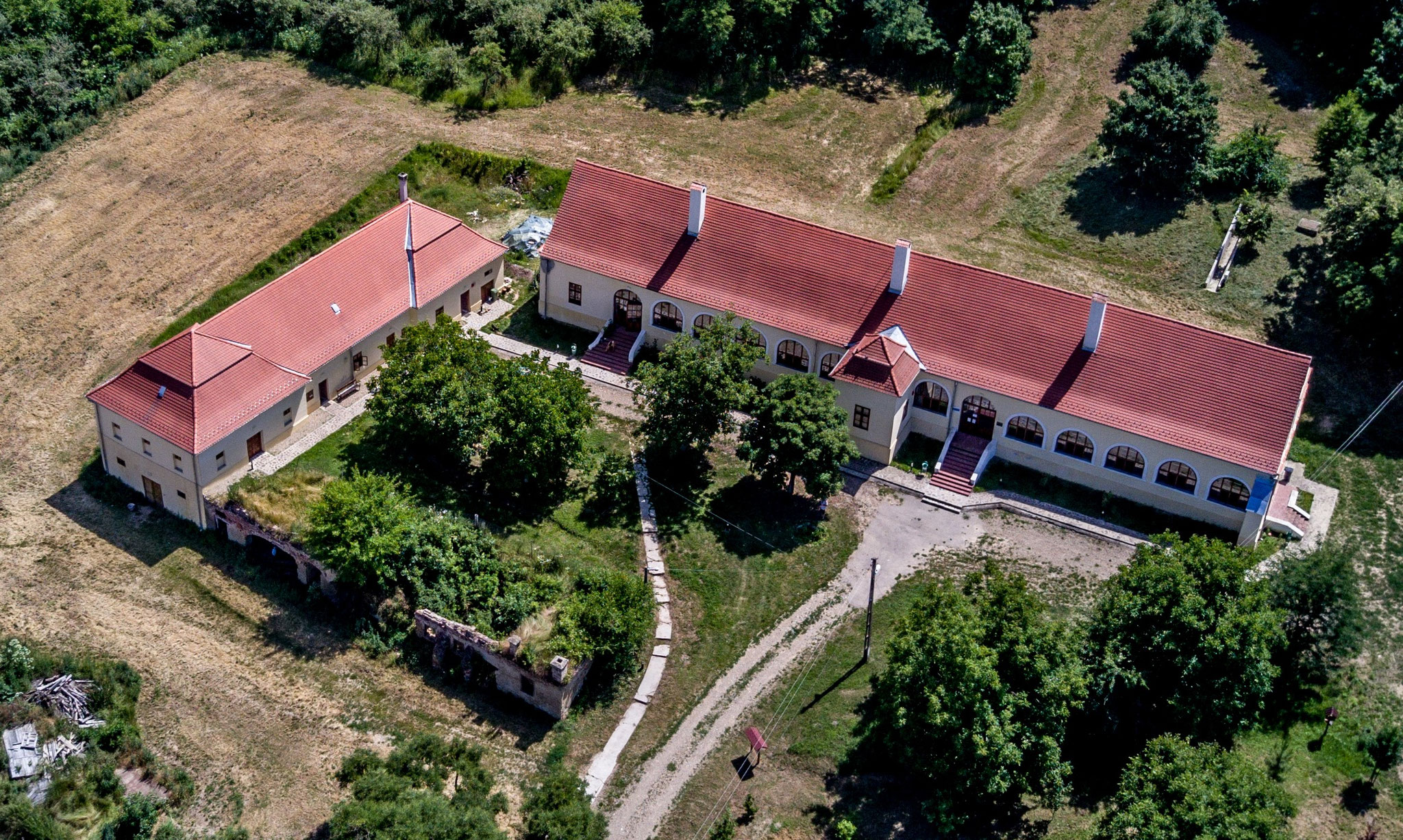 Ottományi komáromy kúria