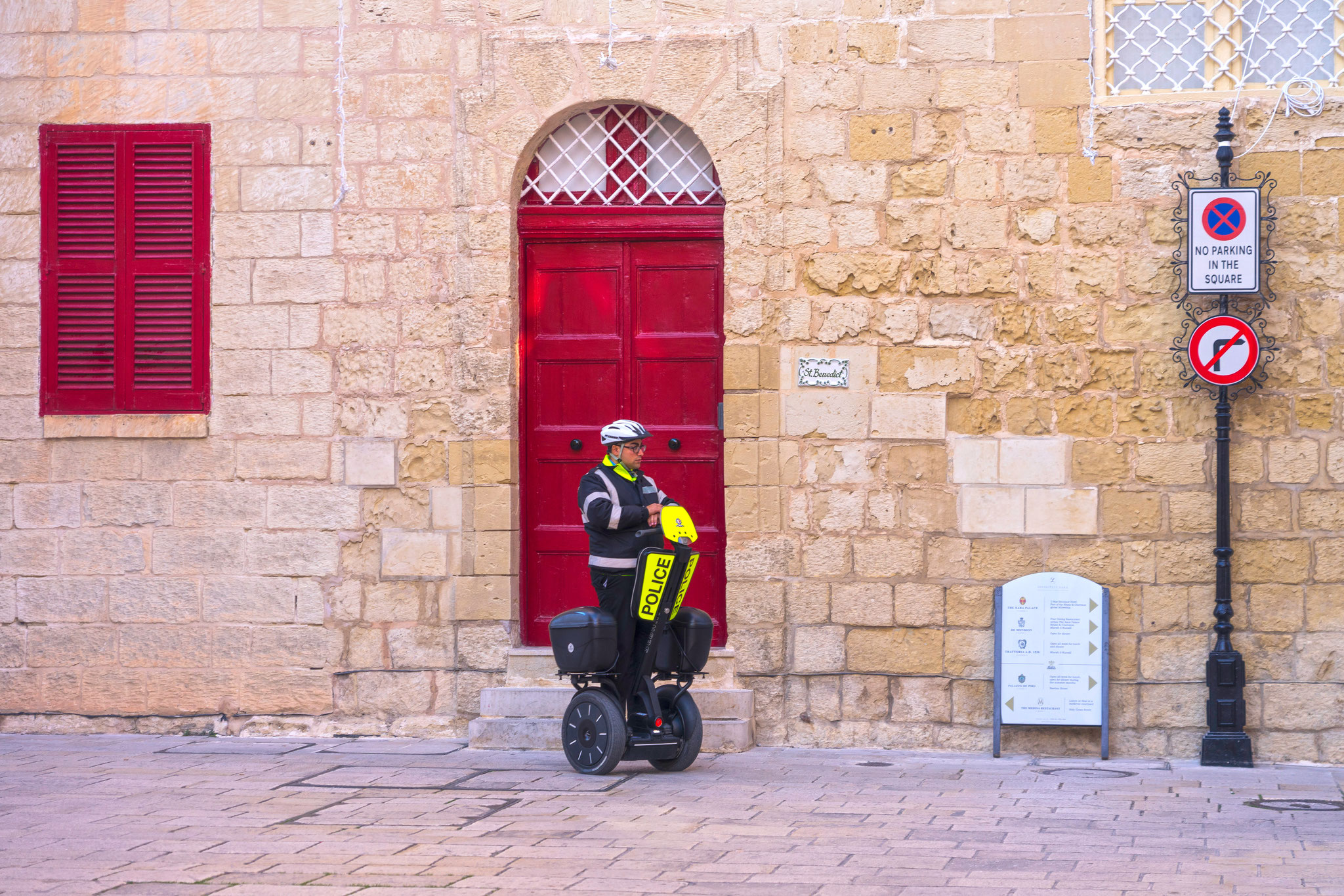 Eszter Emese Lázár AFIAP (Hersonissos-GR) – Valetta (M)
