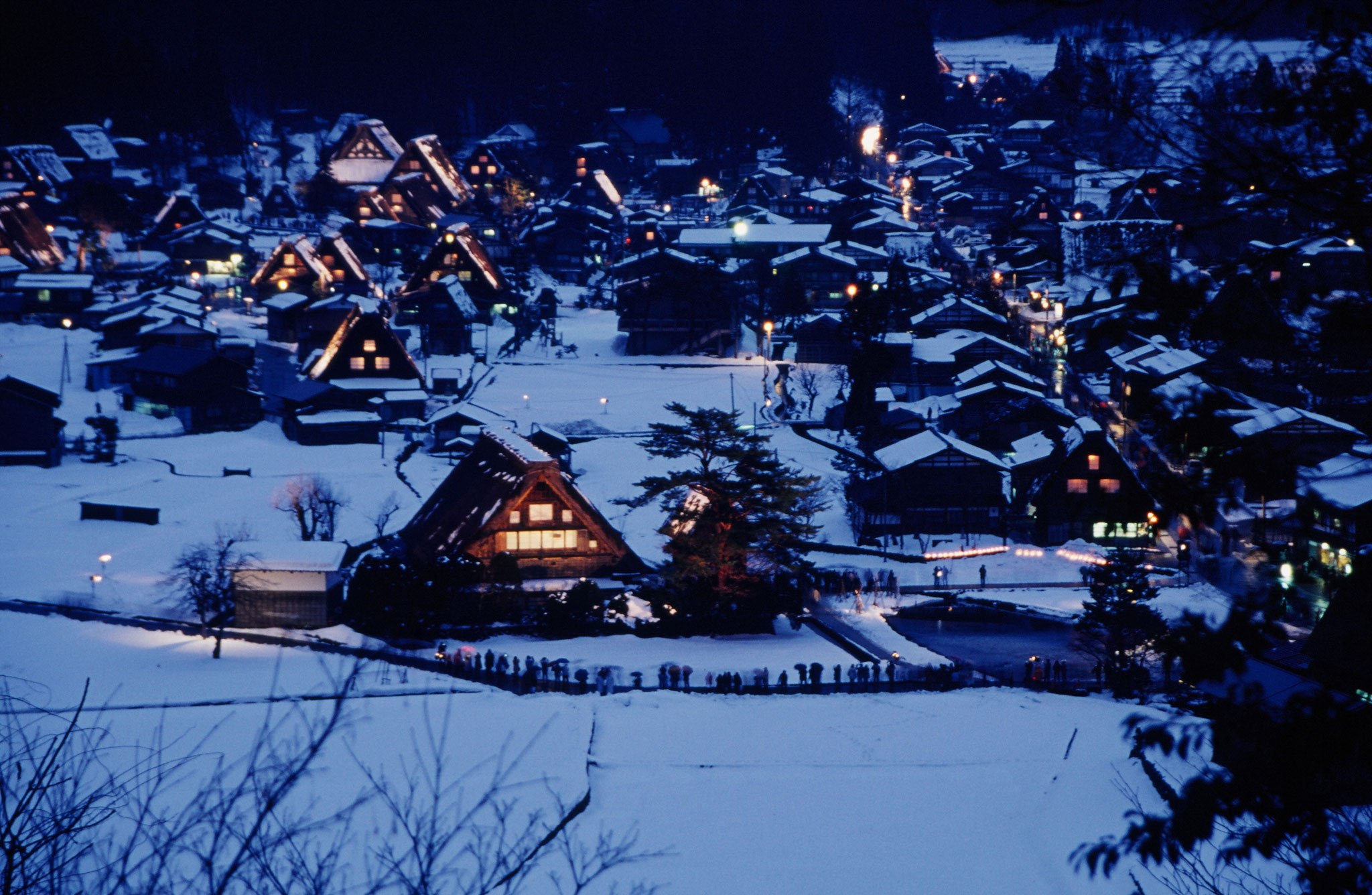 Keiko Chigira (JP) - Peisaj de iarnă Shirakawa-go - Shirakawa-go winter scenery - 白川郷冬景色