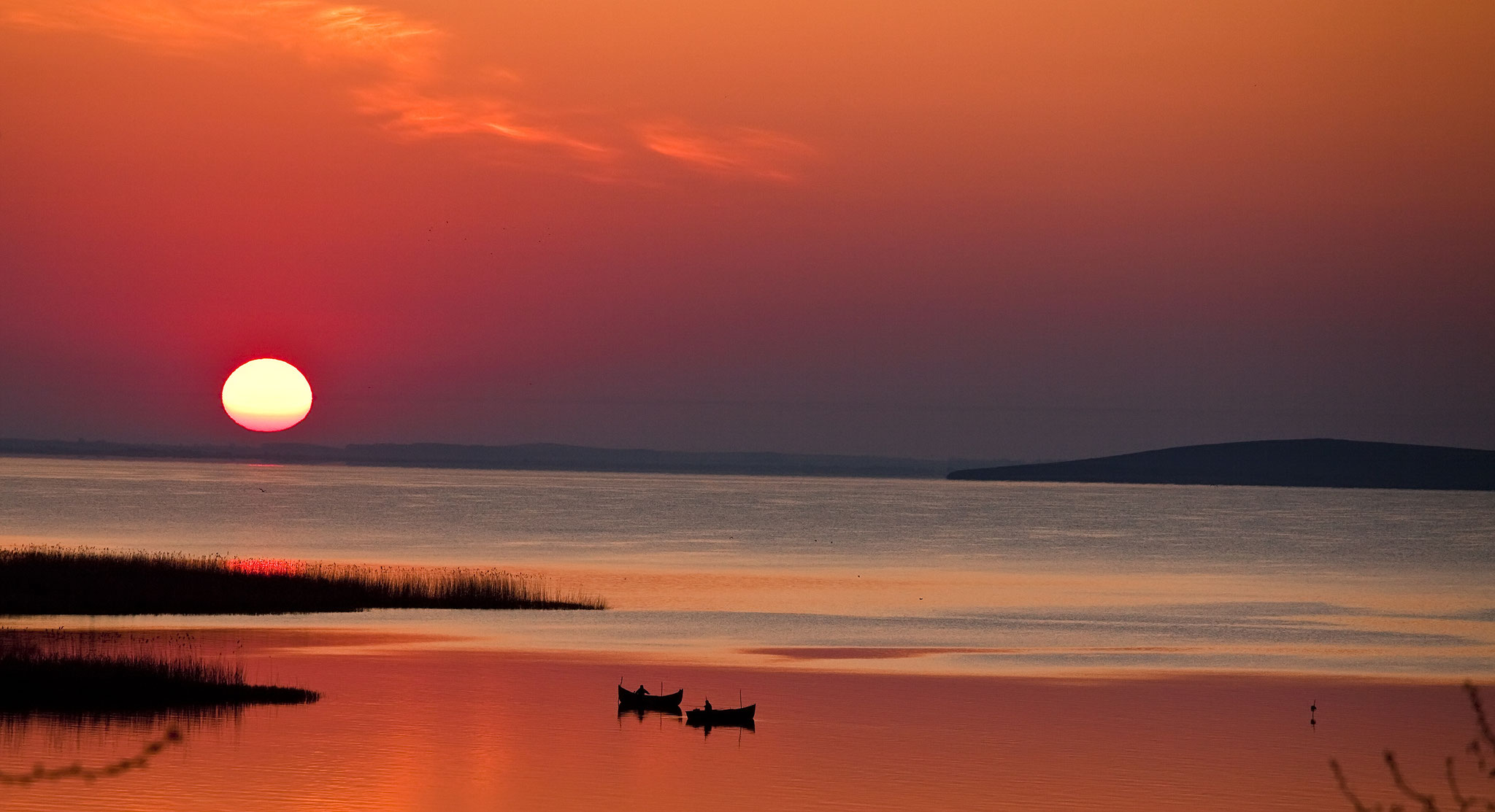 Ionel Onofraș (RO) - Apus în Delta Dunării - Sunset in the Danube Delta - ドナウデルタの夕日