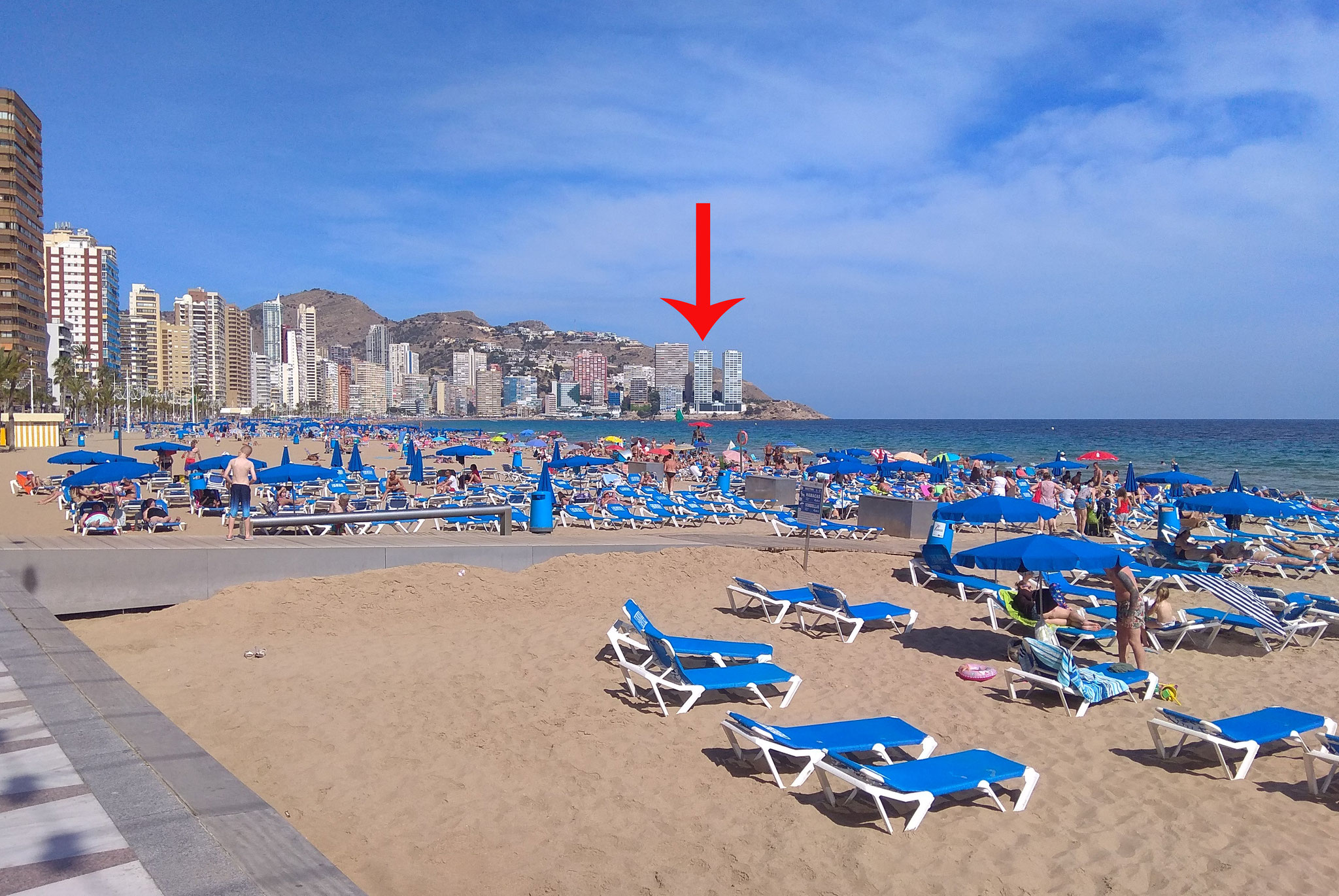 Пляж Леванте - ближайший песчаный. Отмечено примерное расположение дома