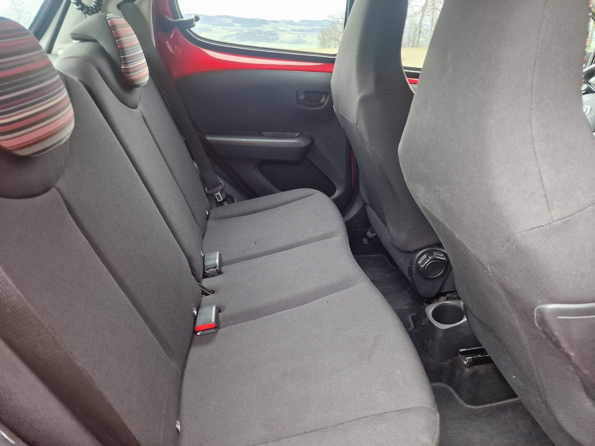 2 Sitzplätze hinten