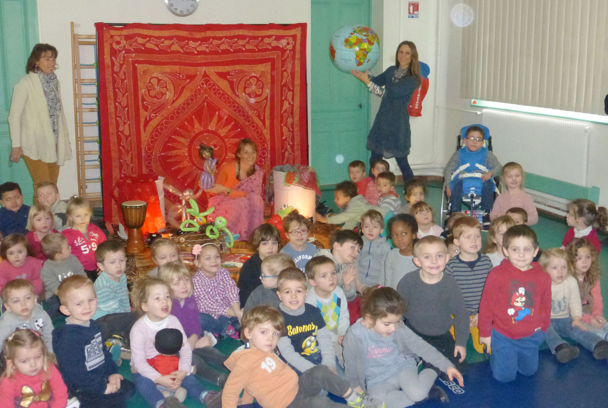 conte du monde, école, fraternité, vivre ensemble, paix dans le monde, écoles, Hiya et la clé du bonheur