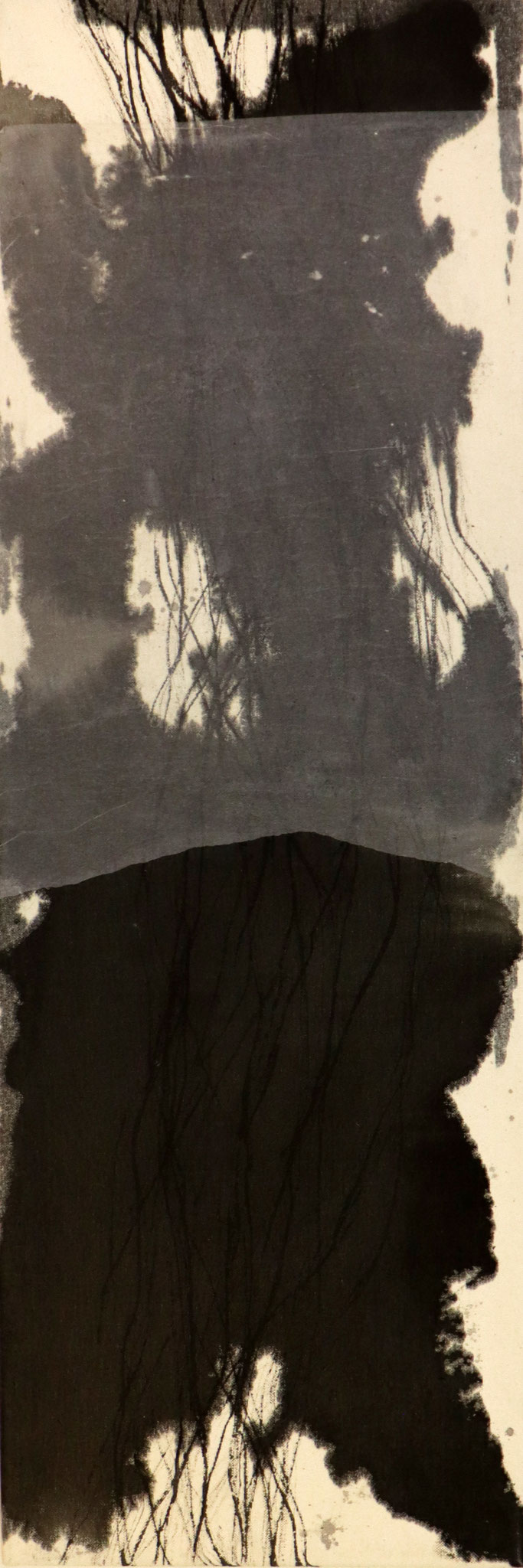 Serie 'Traces' 2020 -  Tusche & Seidenpapier auf Leinwand / ink & silk paper on canvas - 30 x 90 x 2 cm