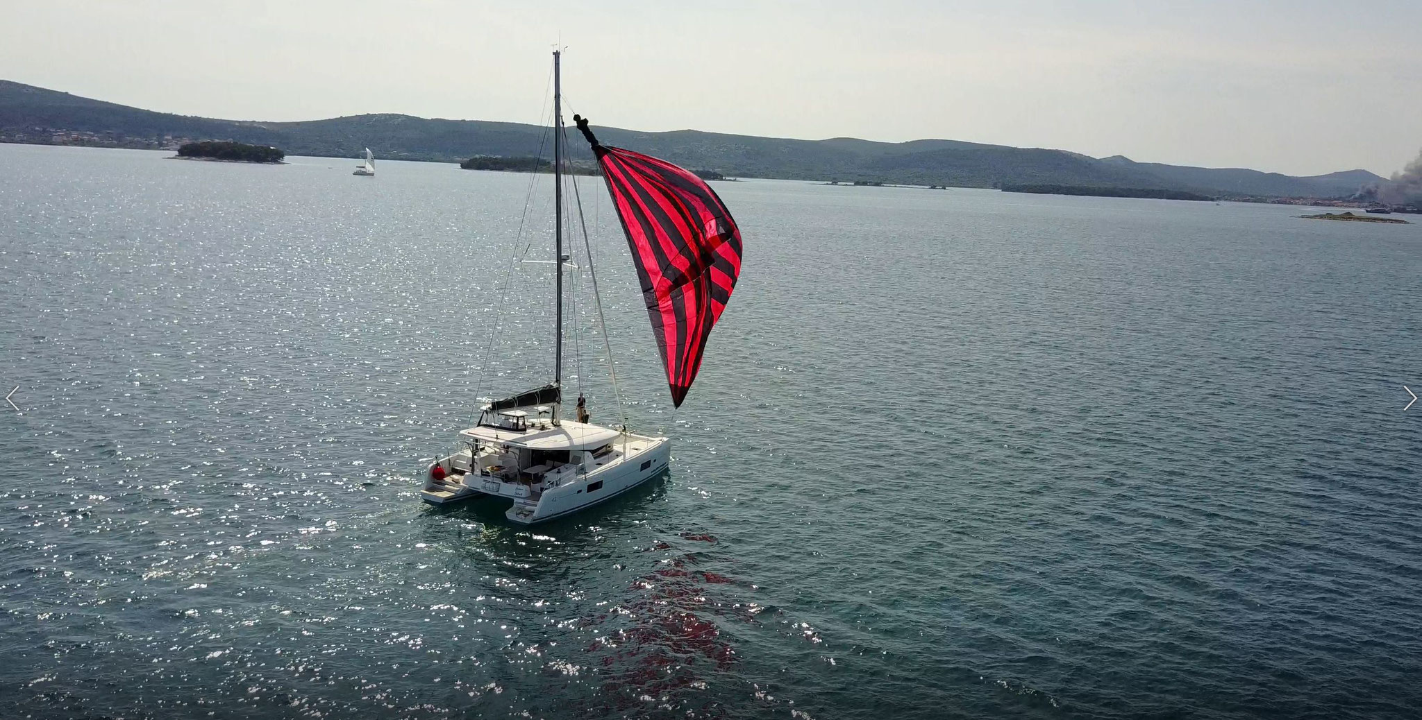 Karamaran fahren mit Hochseesegeln Törn über 400 Seemeilen und die verschiedenste Nachfahrten  -  www.katamarantraum.com        