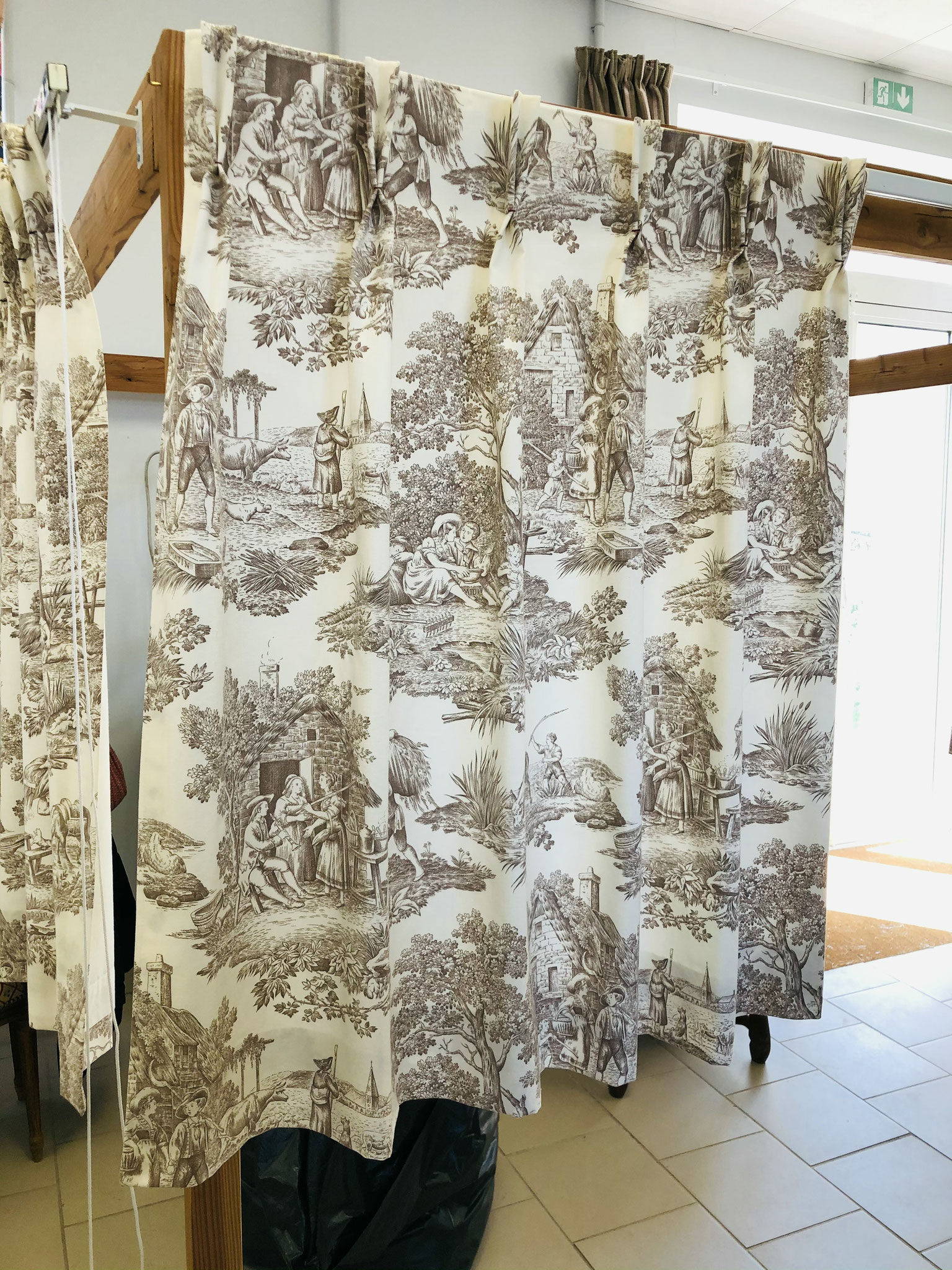 L' Atelier d' Amélie - Rideau doublé - plis flamand - toile de jouy