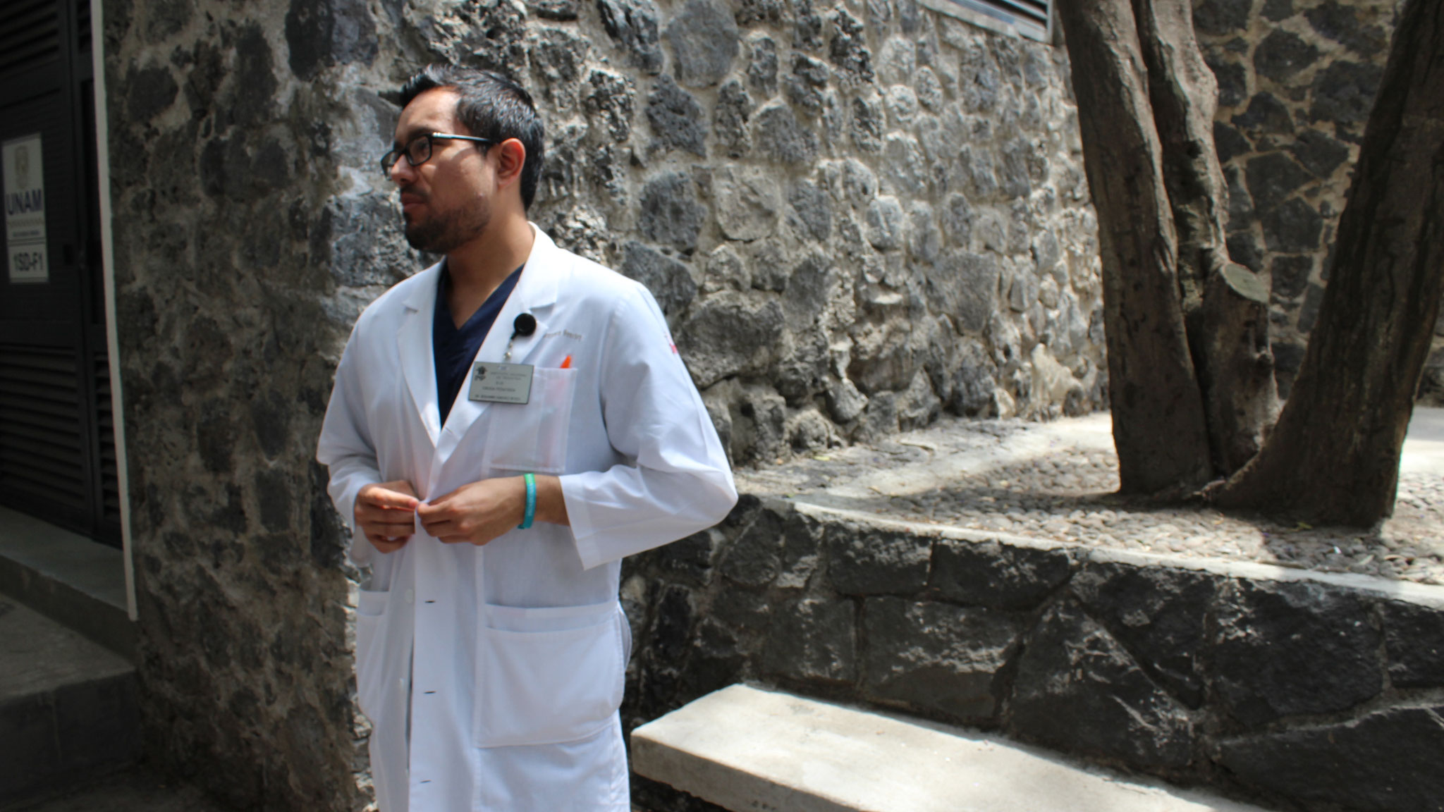 Doctores de la UNAM y el INP dieron una platica de la importancia de donación de cadáveres, Anfiteatro UNAM, Ariel Ramos