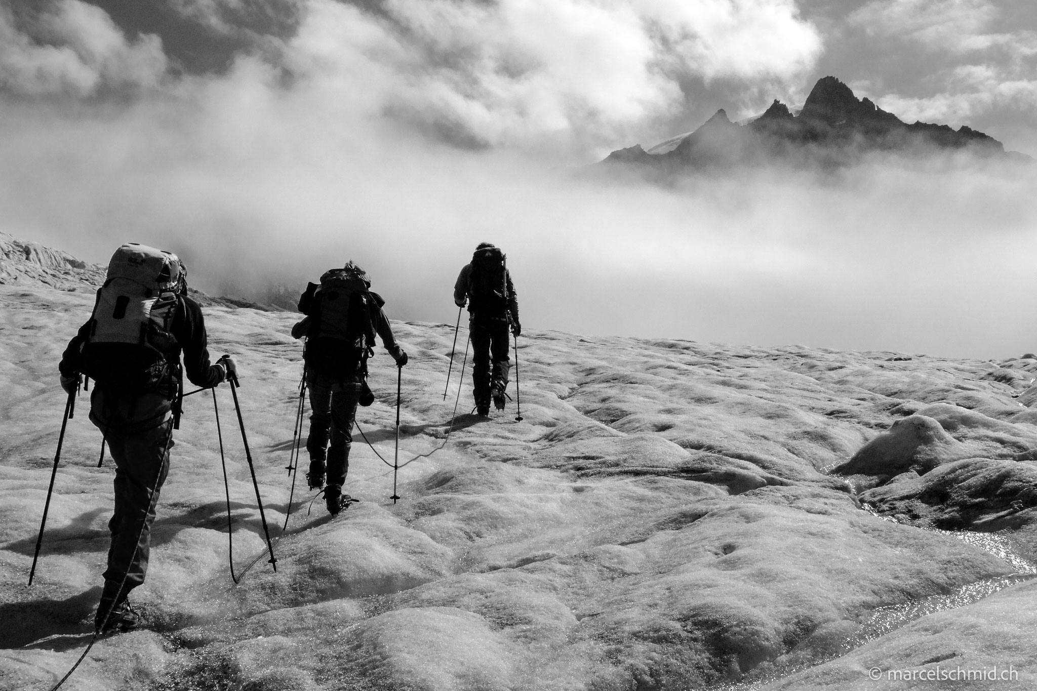 Seilschaft auf dem Galmigletscher, Wallis