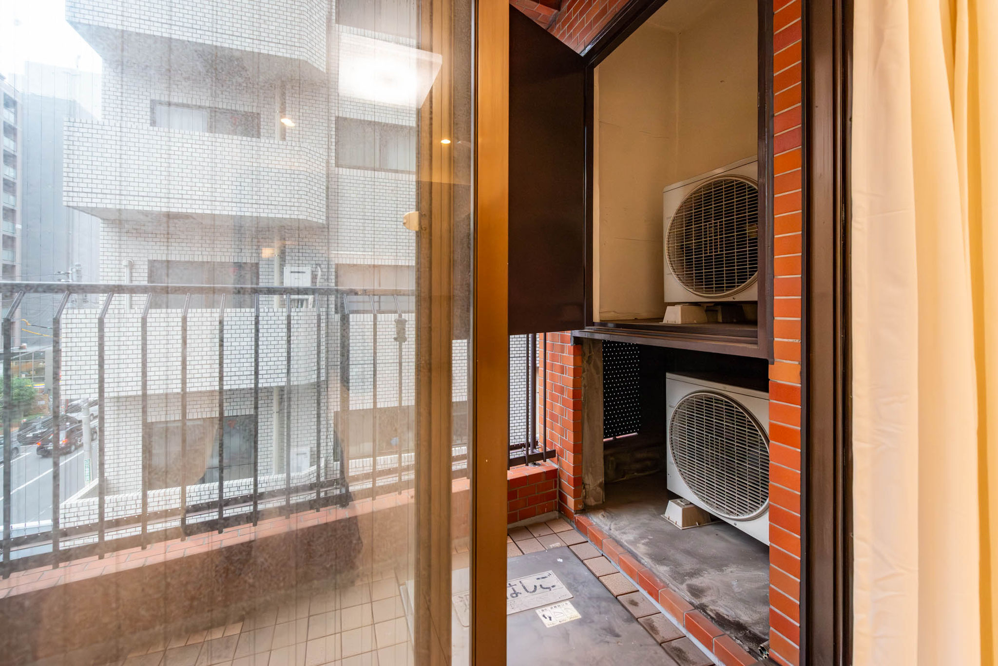 ベランダの物入れ