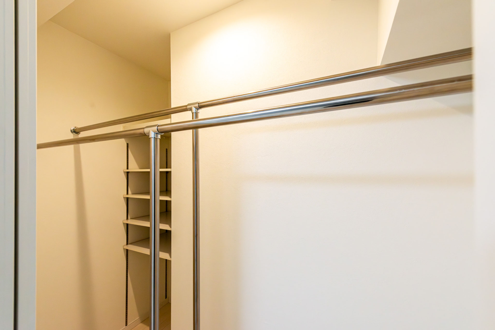 WICの内部　パイプハンガー