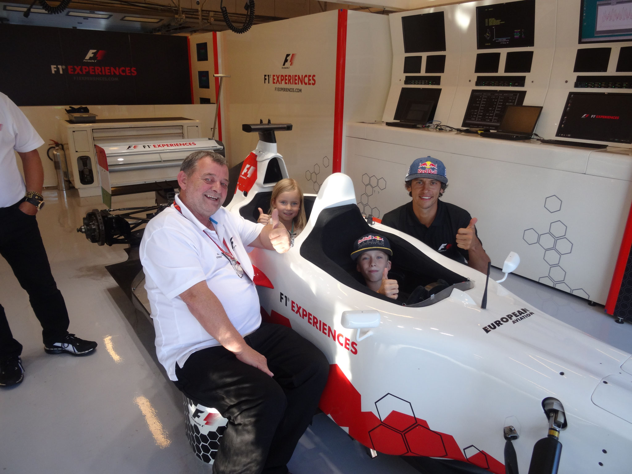 2017: Paul Stoddart kids mochten in een tweezitter plaatsnemen / F1 Hongarije