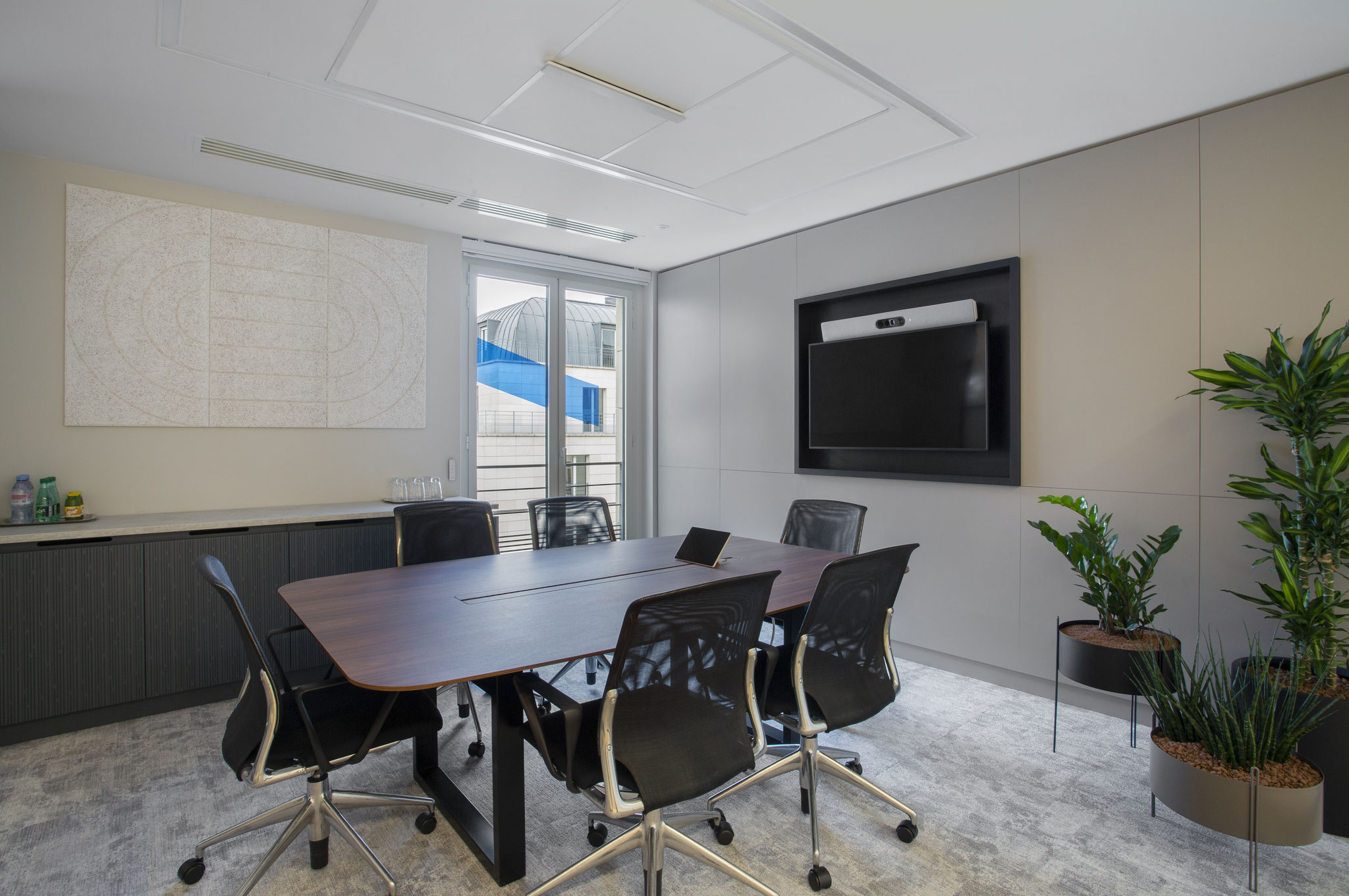 Décoration végétale de cette salle de réunion