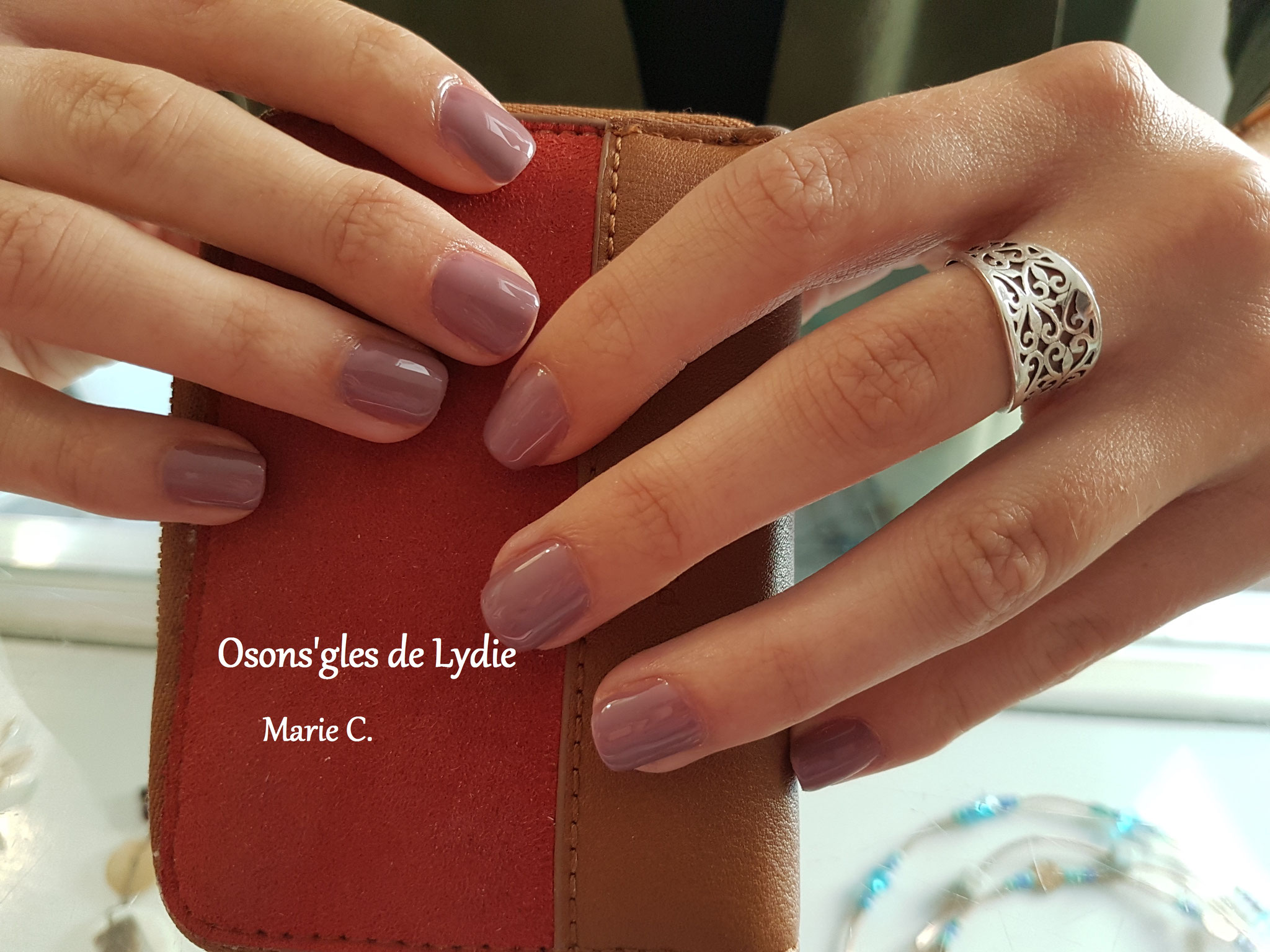 Vernis semi permanent : Claire