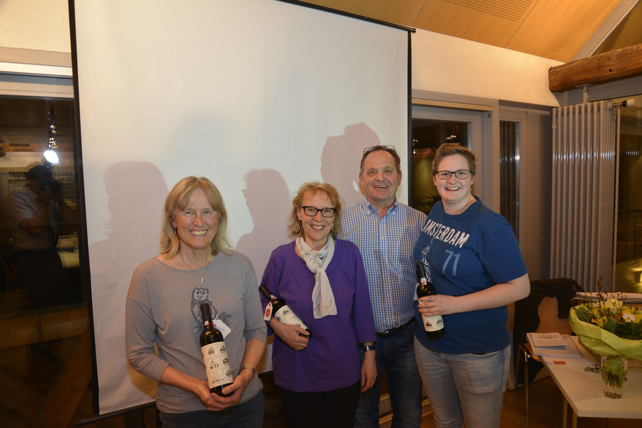 Geehrt wurde auch das Team des Vereinsmagazins TVT Info: Dagmar Giger, Elsbeth Kuster und Sandra Aschmann (von links).