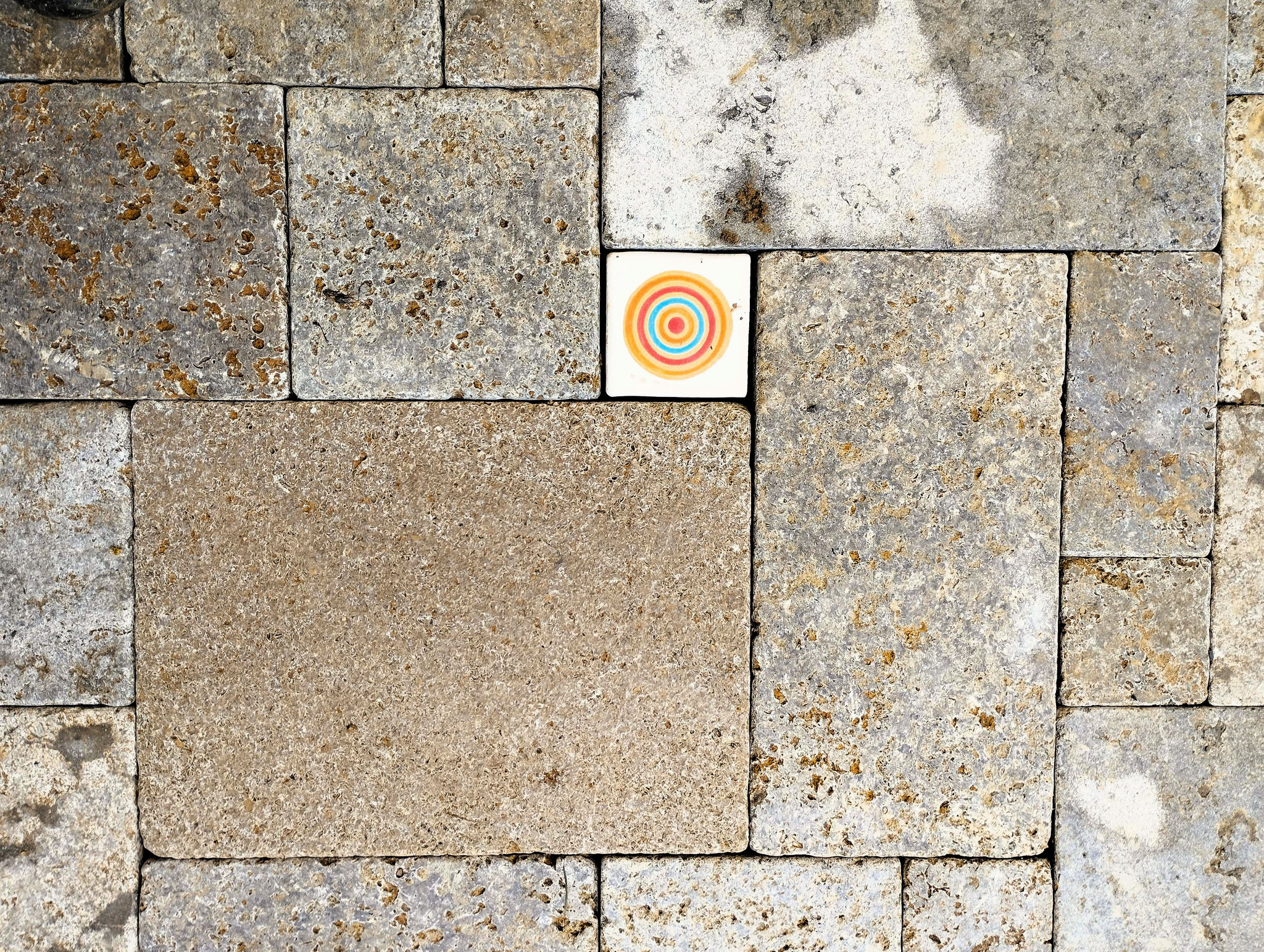 Terrasse Muschkalkplatten, römischer Verband