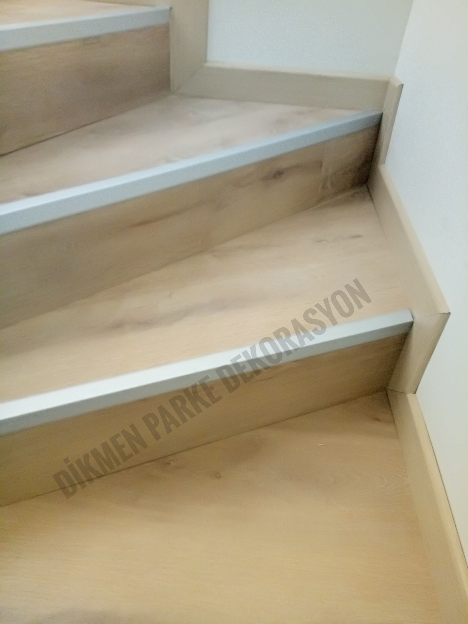 Laminat Merdiven Dikmen Parke Dekorasyon