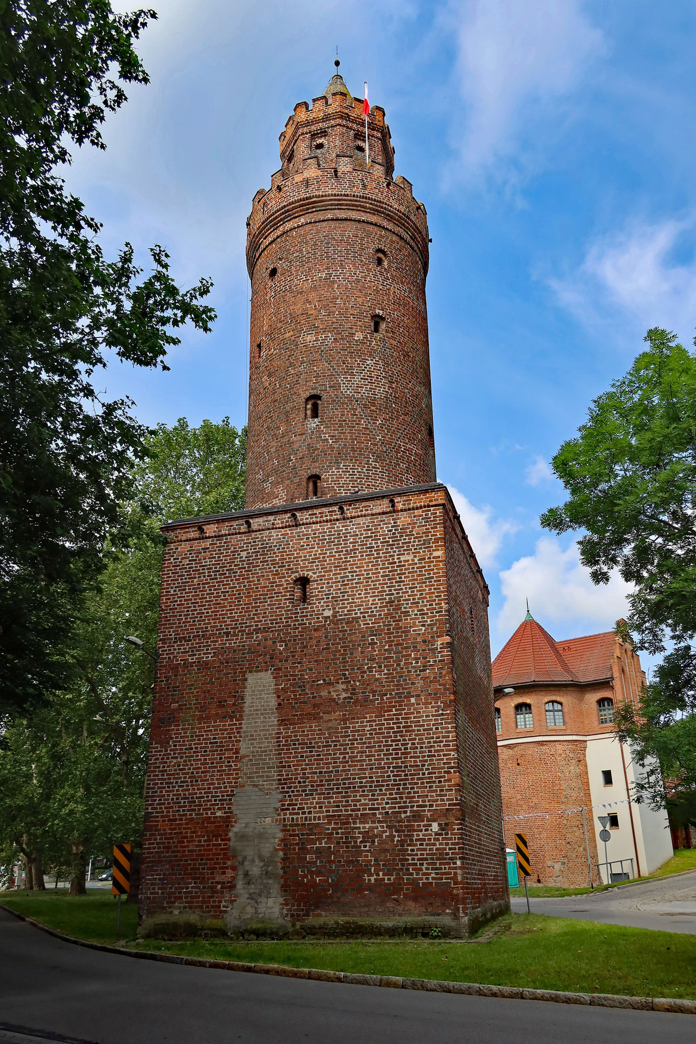 ..Weberturm, auch Eisturm genannt, ist 31 Meter hoch..  
