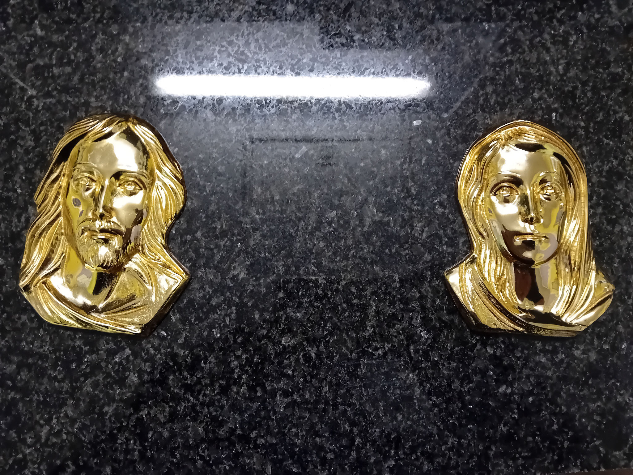 Volti sacri con patinatura oro 