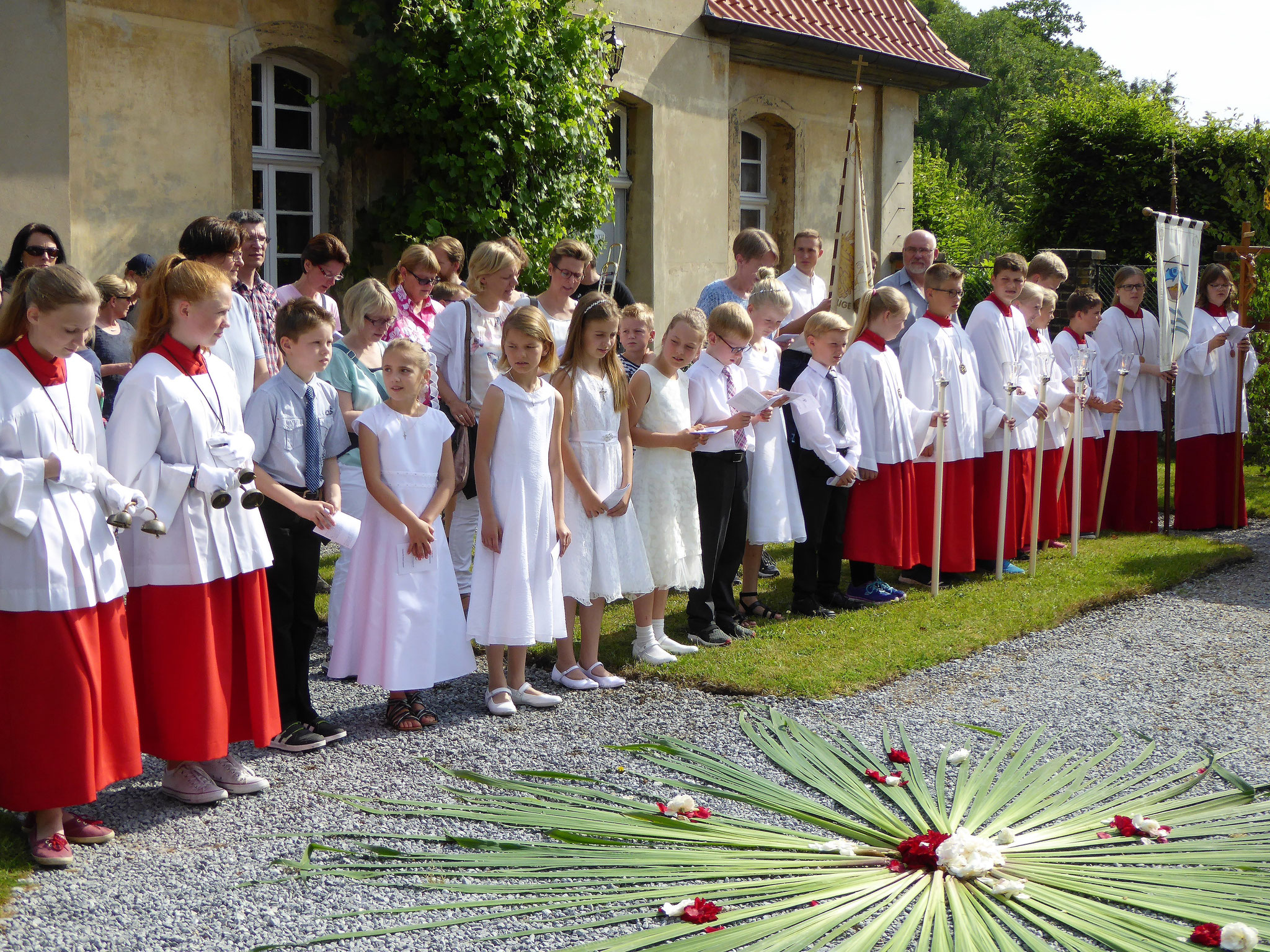 ... und die Kommunionkinder ...