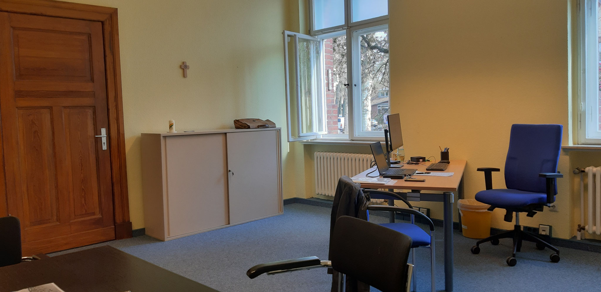 Büro DiaLOG-IN im Haupthaus Spandau am 02.04.2019