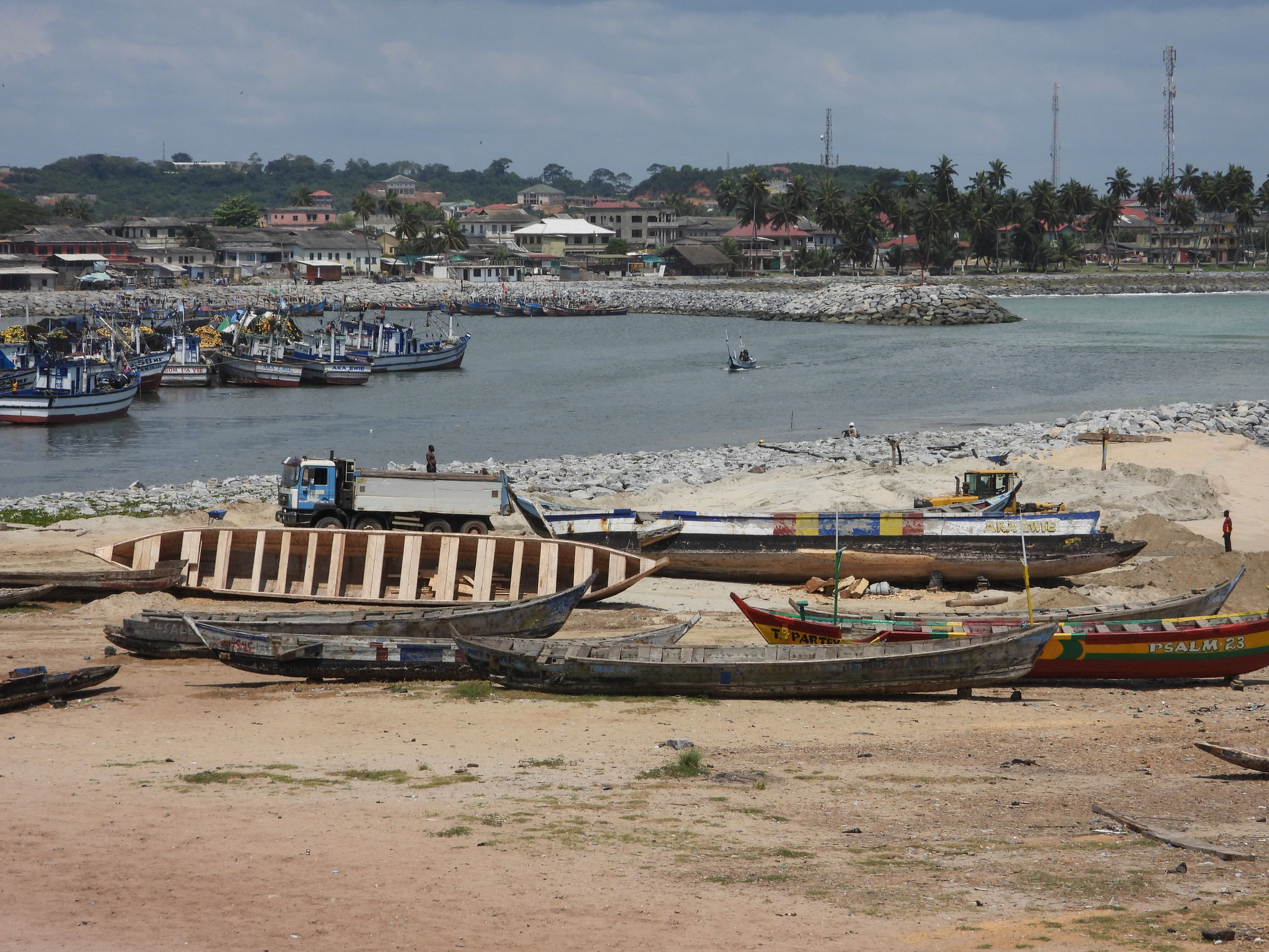Elmina.