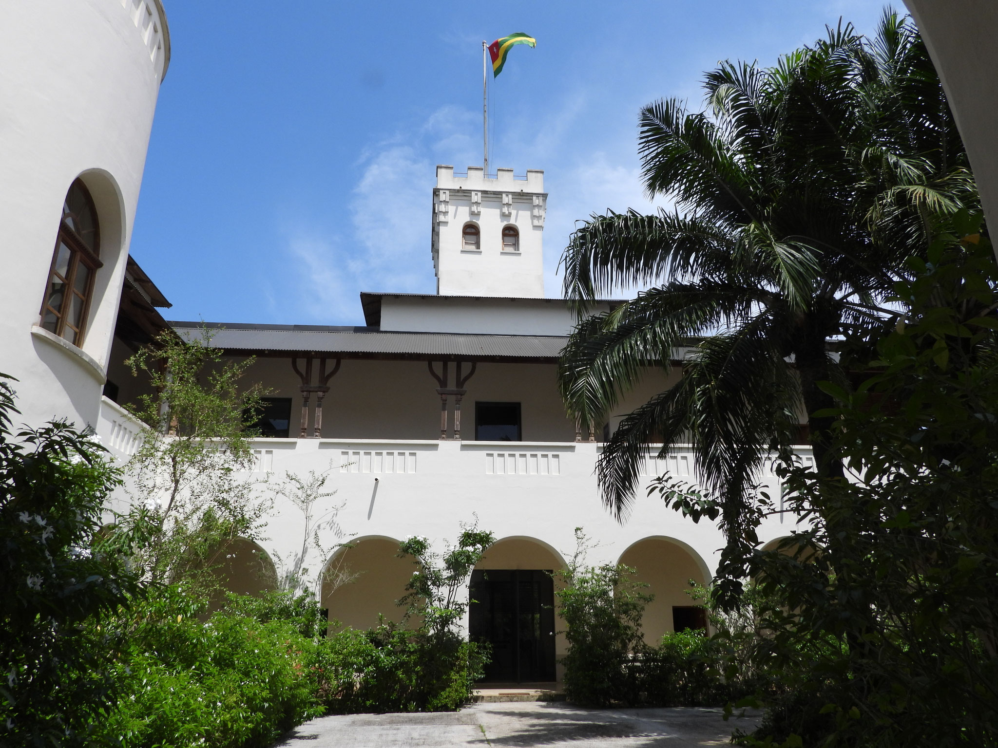Palais vom Innenhof aus.