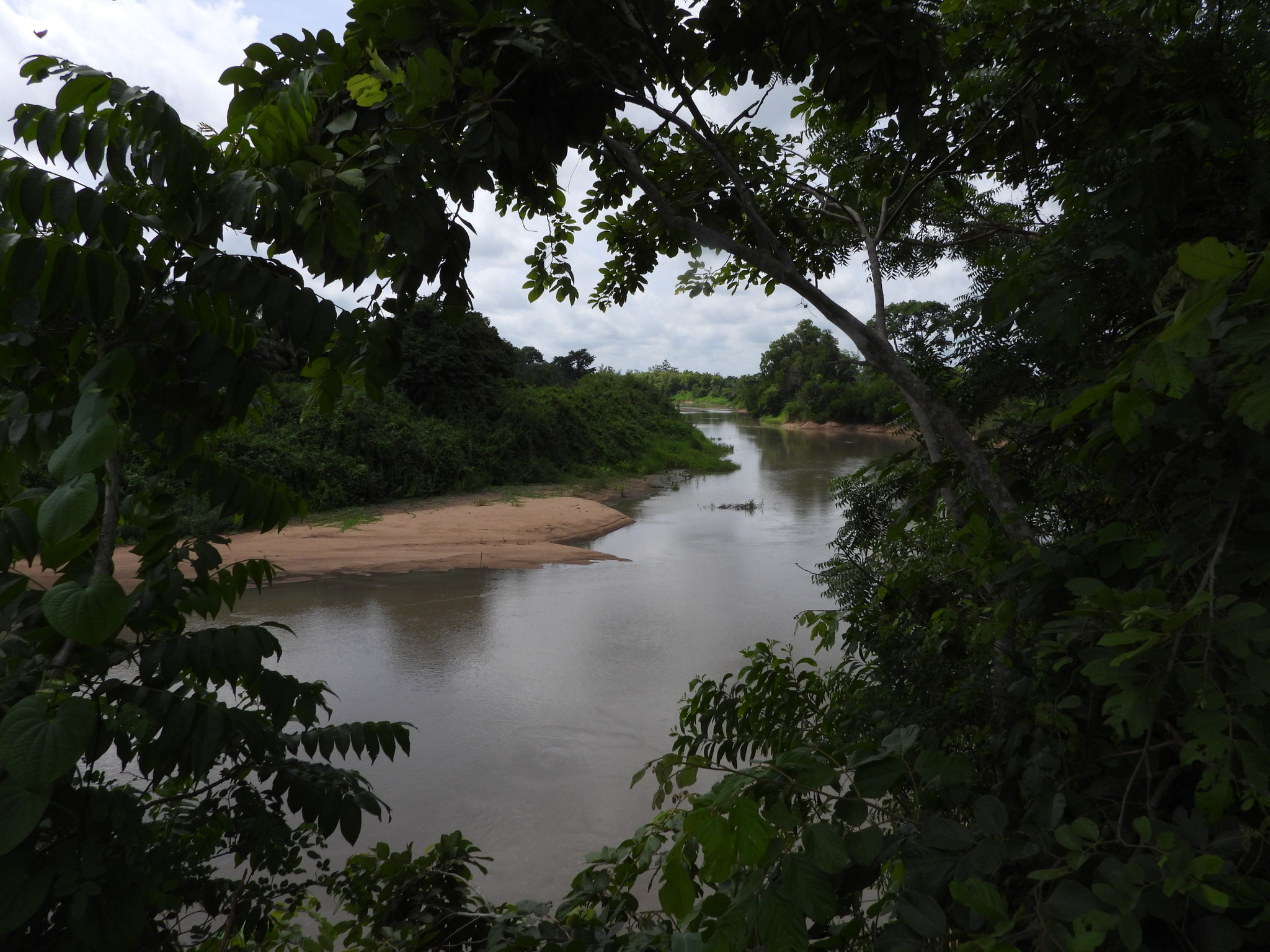 Mono – Grenzfluss.  