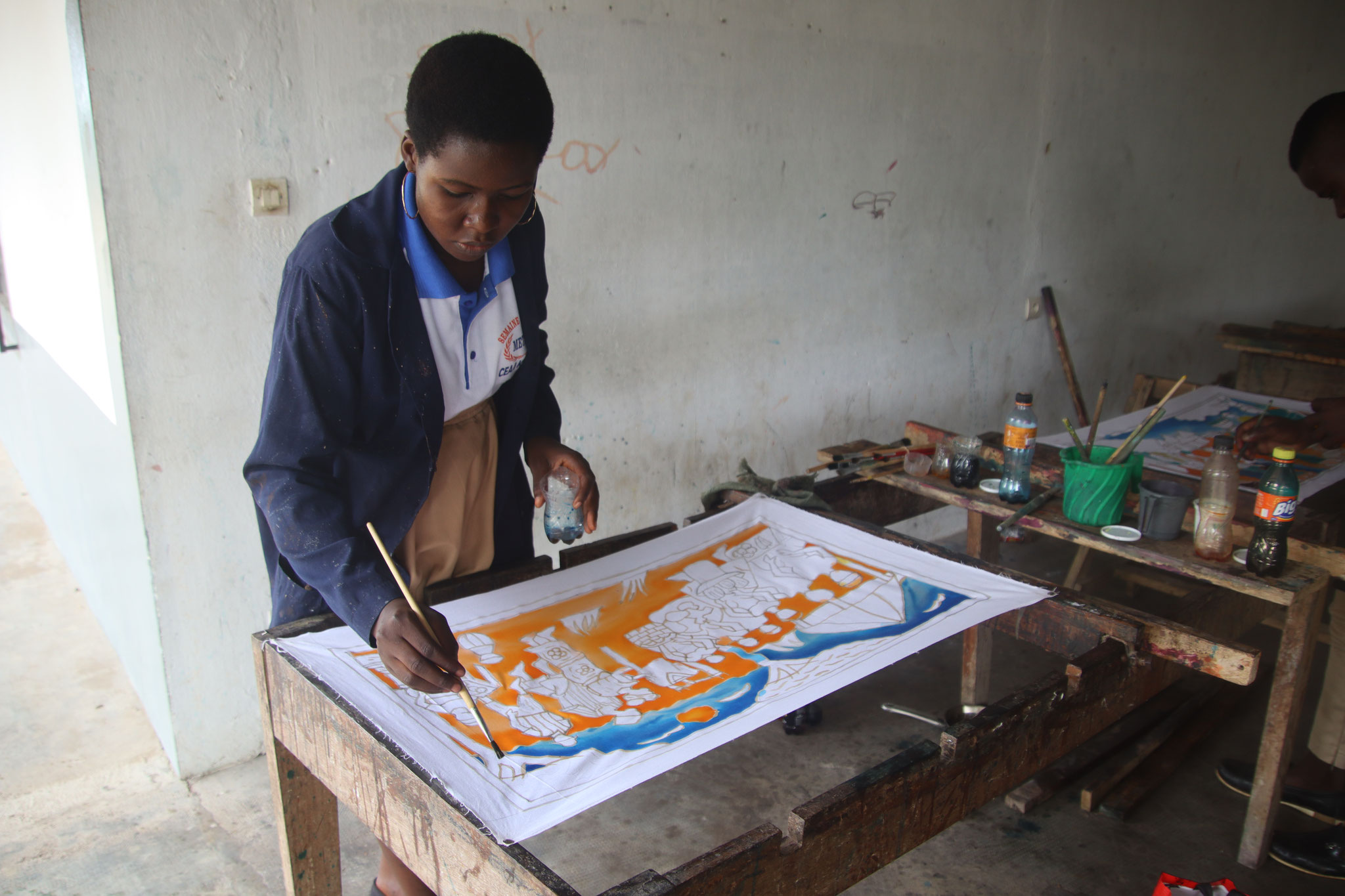 Batik Malschülerin.